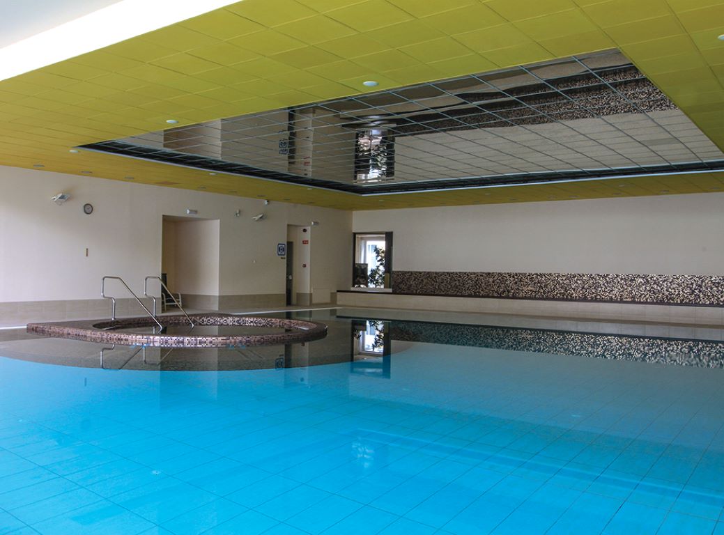 Grand Hotel Donat-Unutrasnji bazen.jpg