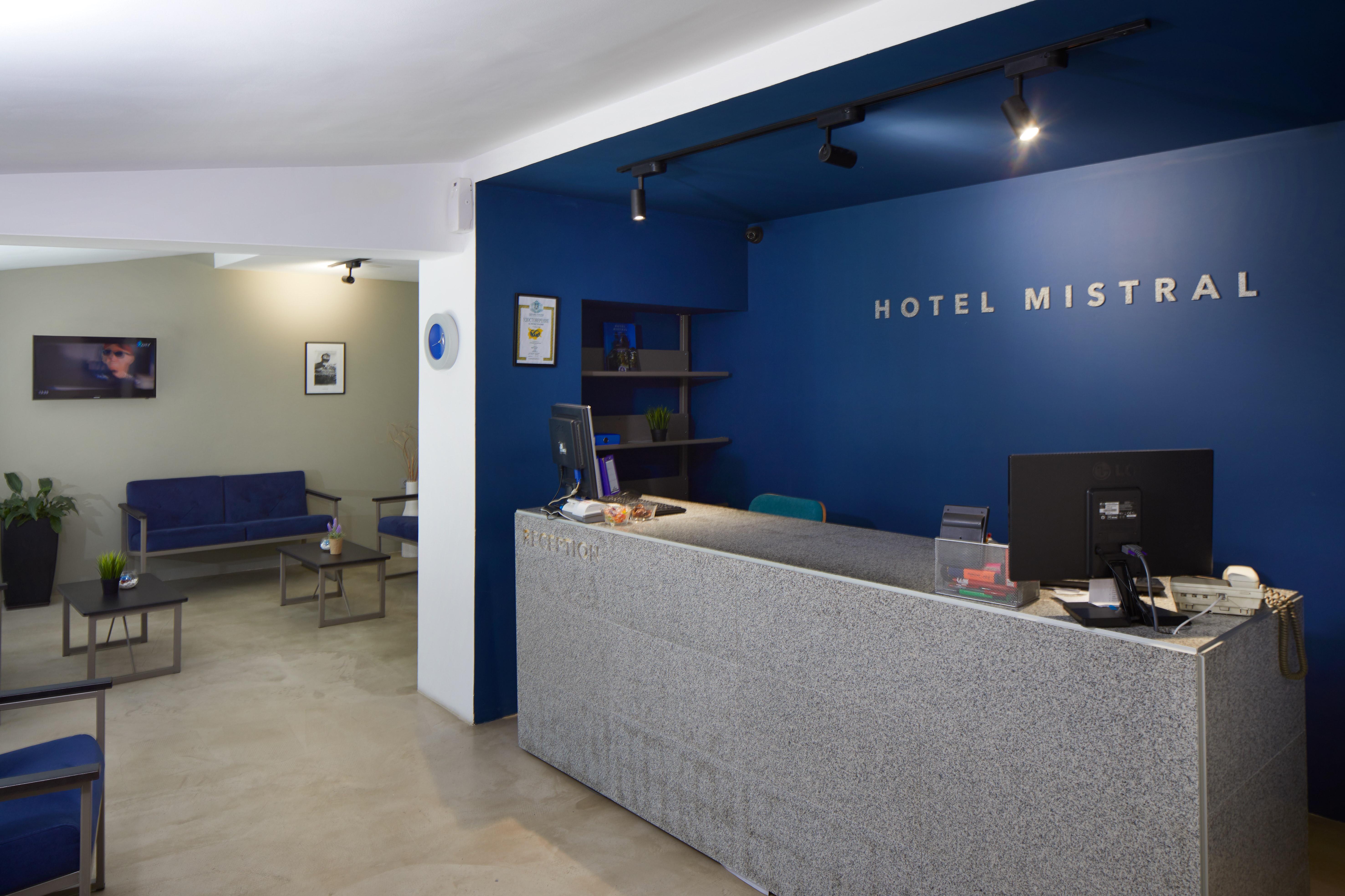 Mistral Nessebar Hotel-Recepcija.jpg