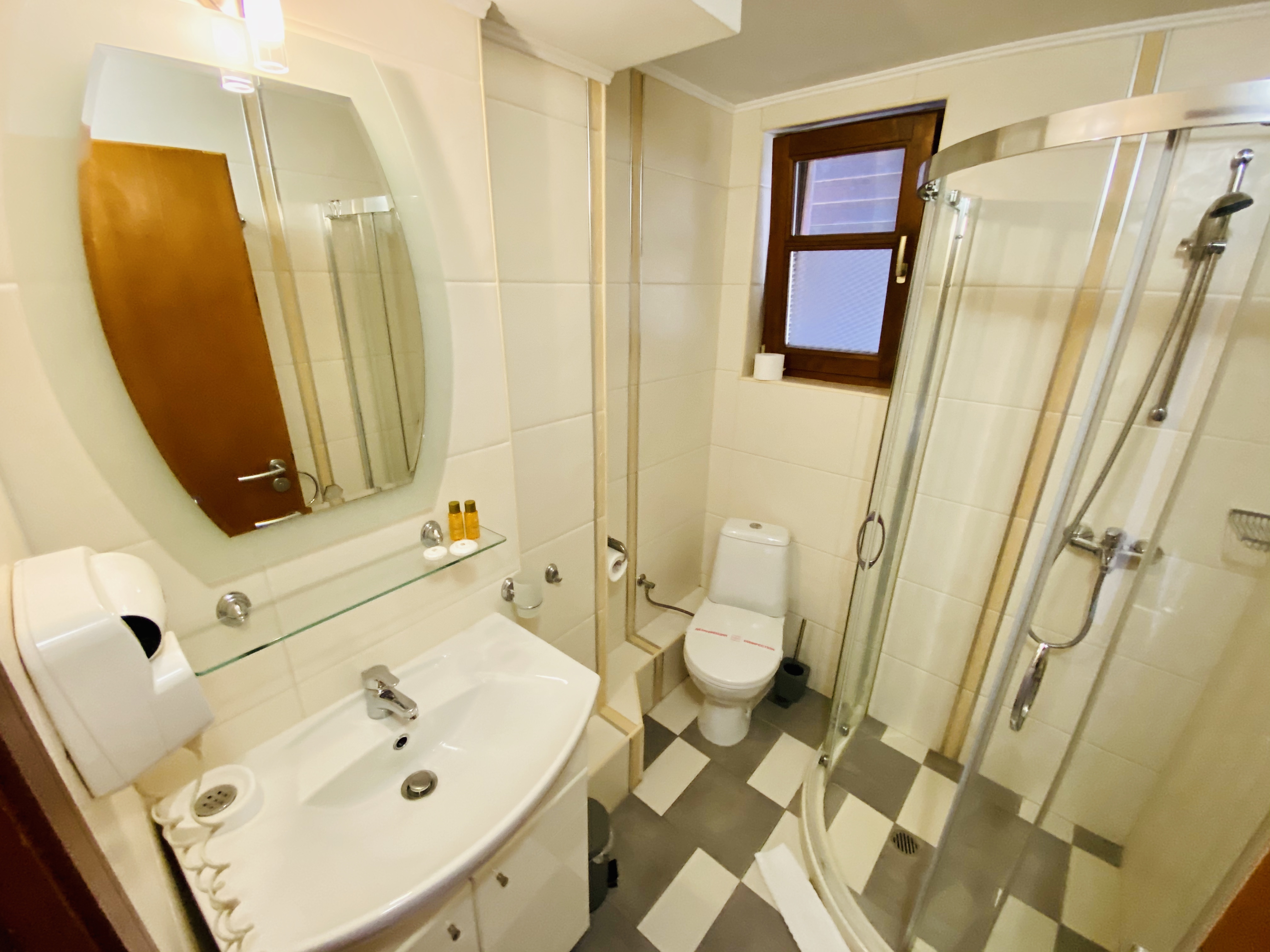 Hotel Saint Nikola Nessebar-Kupatilo.jpg