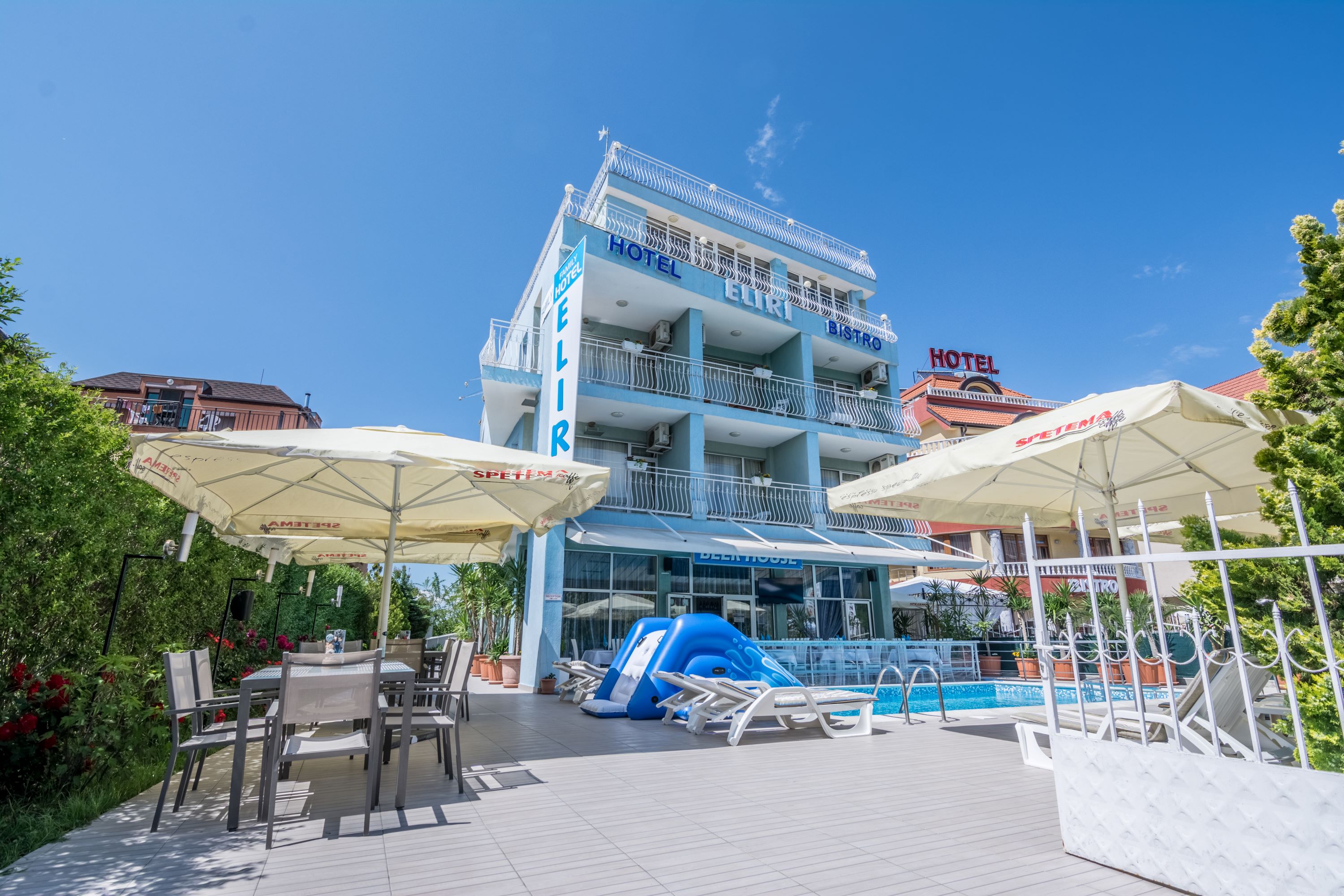 Hotel Eliri-Hotel spolja.jpg