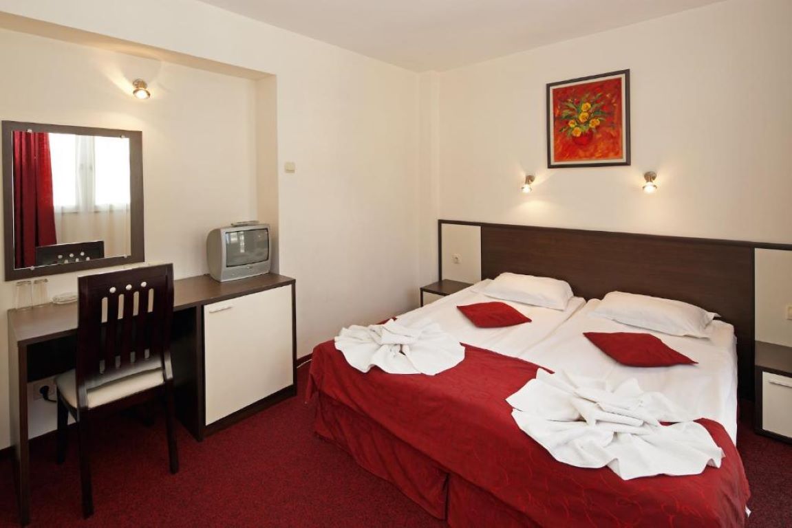 Preshev Nessebar Hotel-Standardna soba.jpg