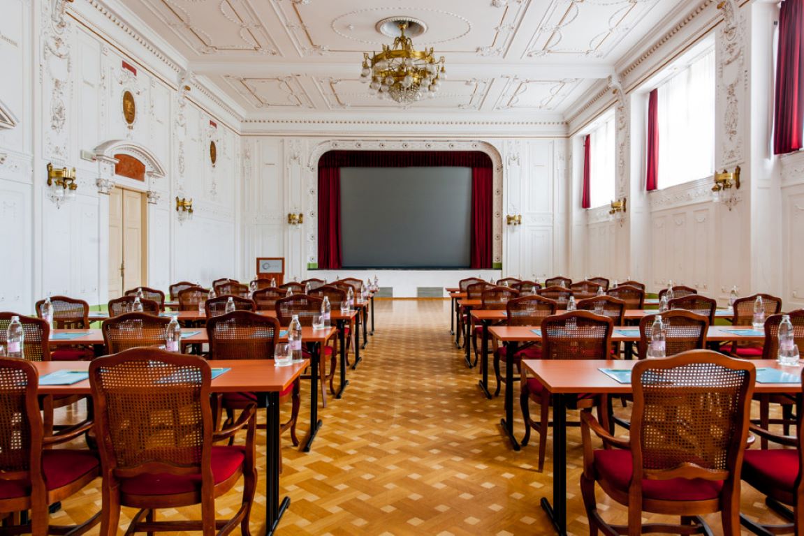 Grand Hotel ROgaska-Kongresna sala.jpg