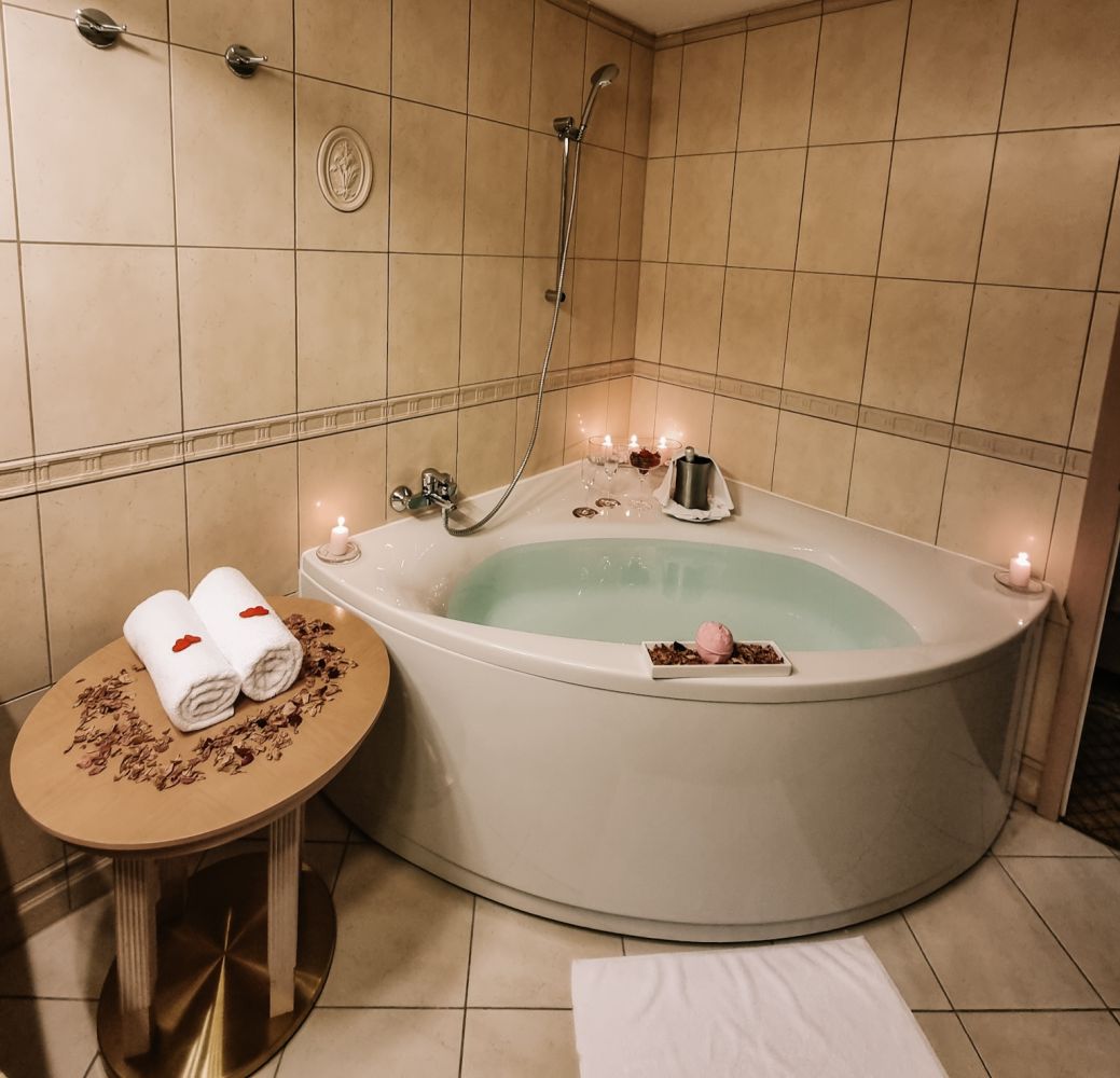 Grand Hotel Sava-Suite grand superior djakuzi.jpg