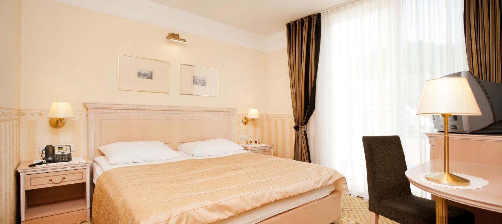 Grand Hotel Sava-Suite grand superior.jpg