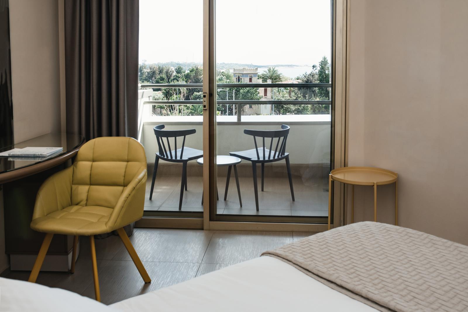 Hotel emmantina superior room 1.jpg
