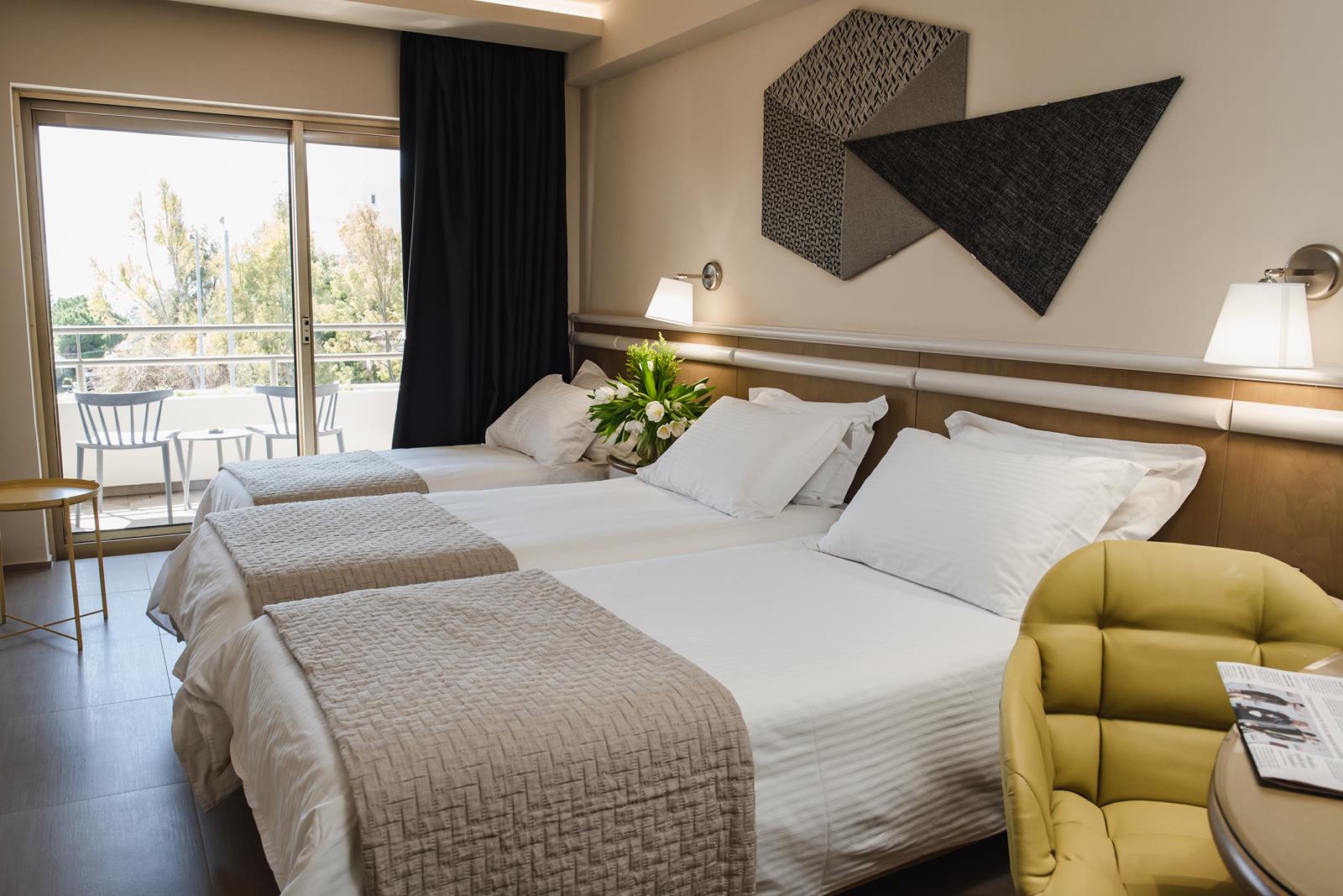 Hotel emmantina superior room.jpg