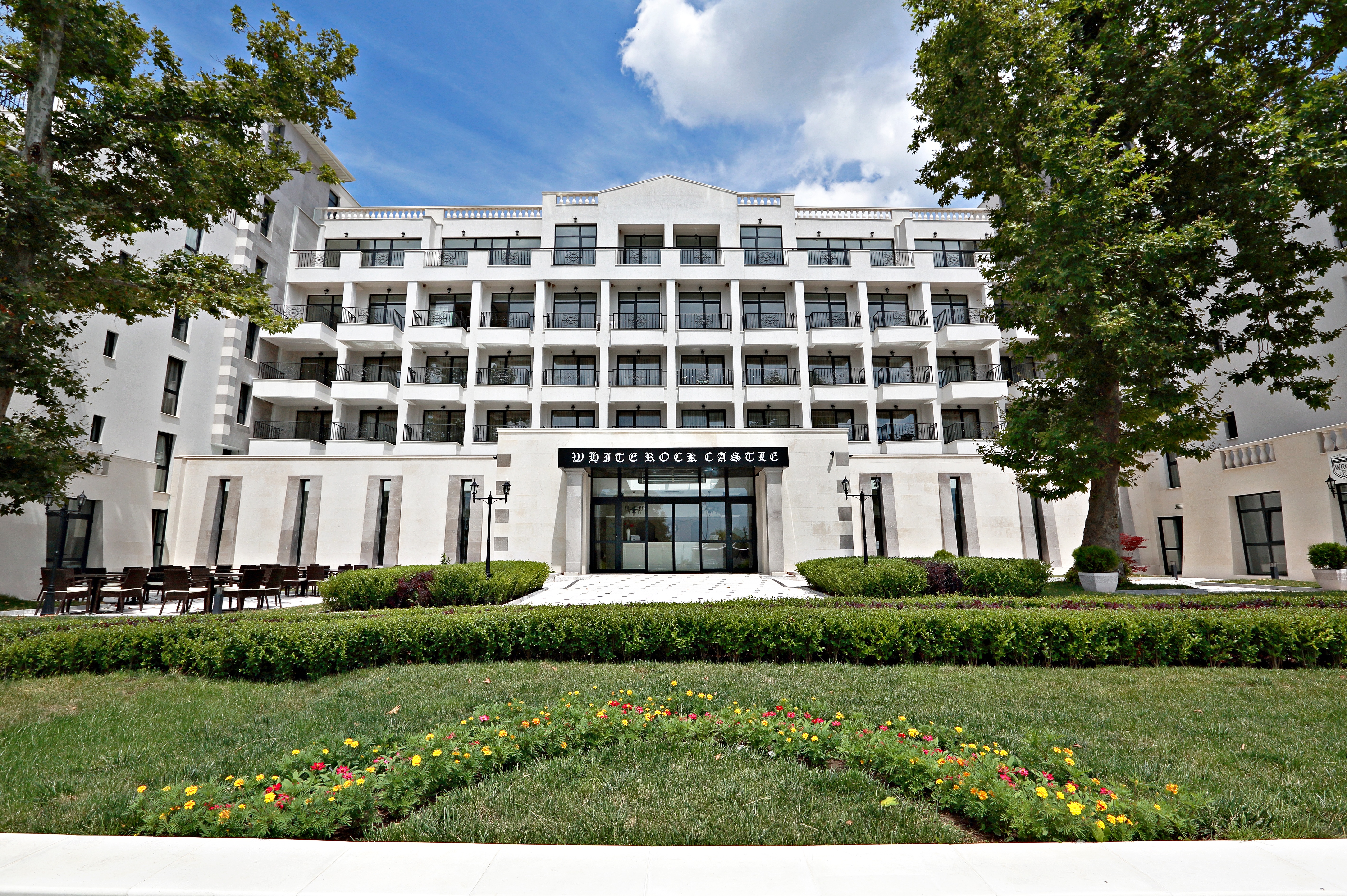Hotel White Rock Castle-Ulaz u hotel.jpg