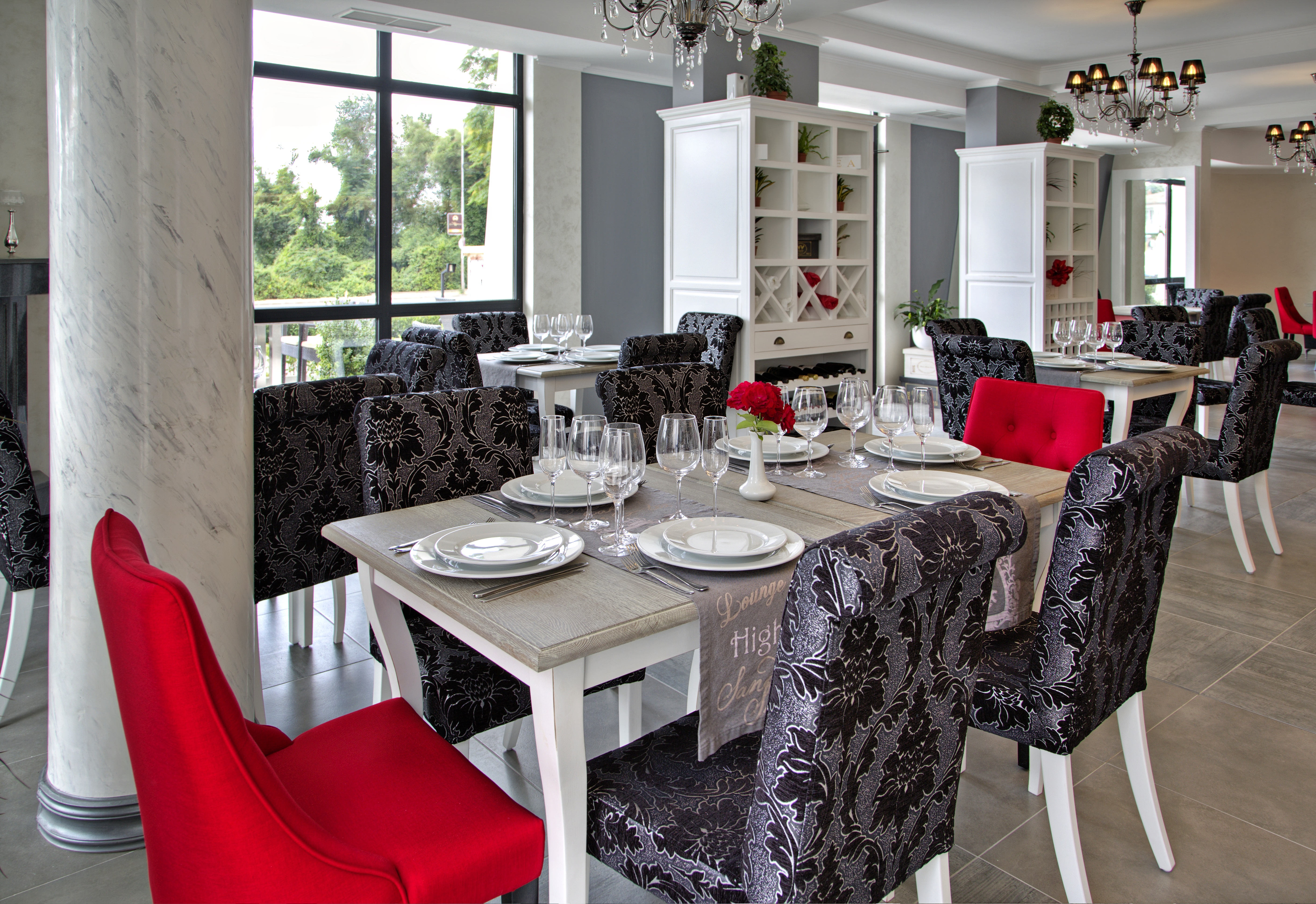 White Rock Castle-Restoran.jpg