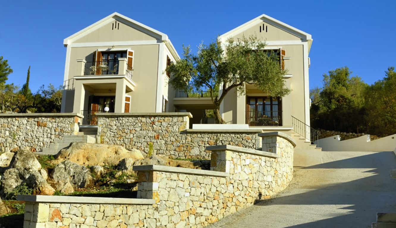 Adastra Ithaca Luxury Suites eksterijer.jpg