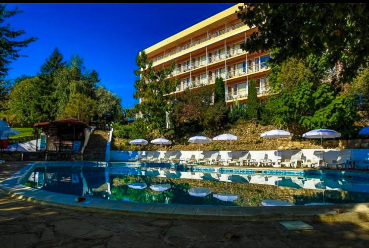 Hotel Vezhen