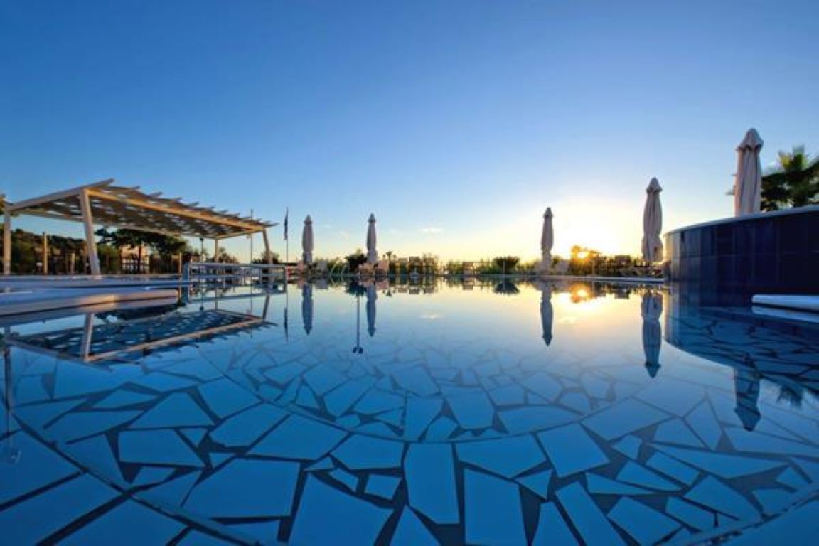Coralli hotel pool.jpg