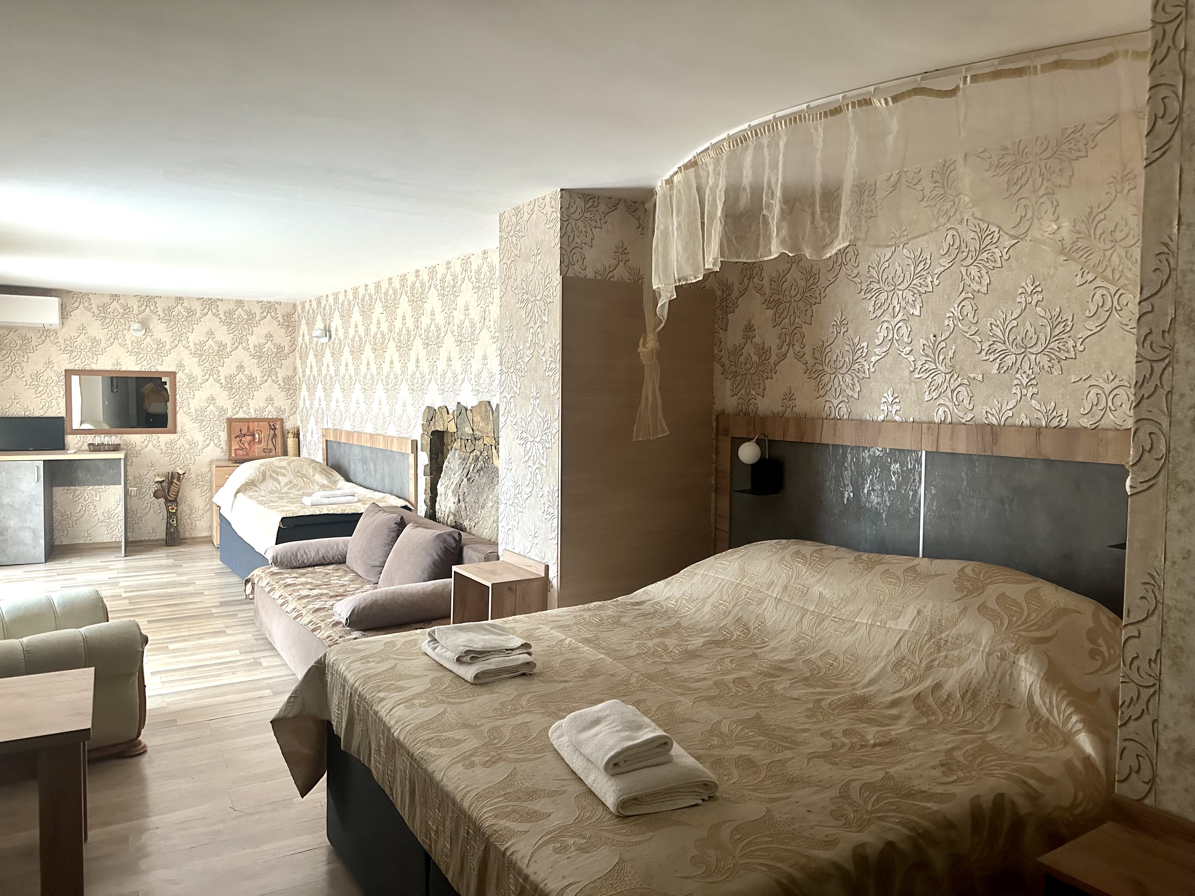 Toro Negro-Apartman.jpg