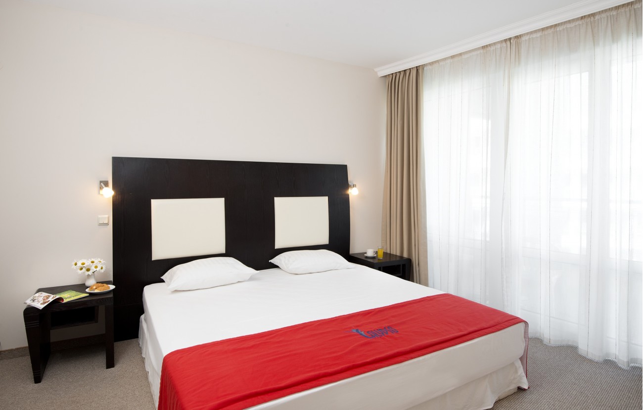 Calypso hotel soba.jpg