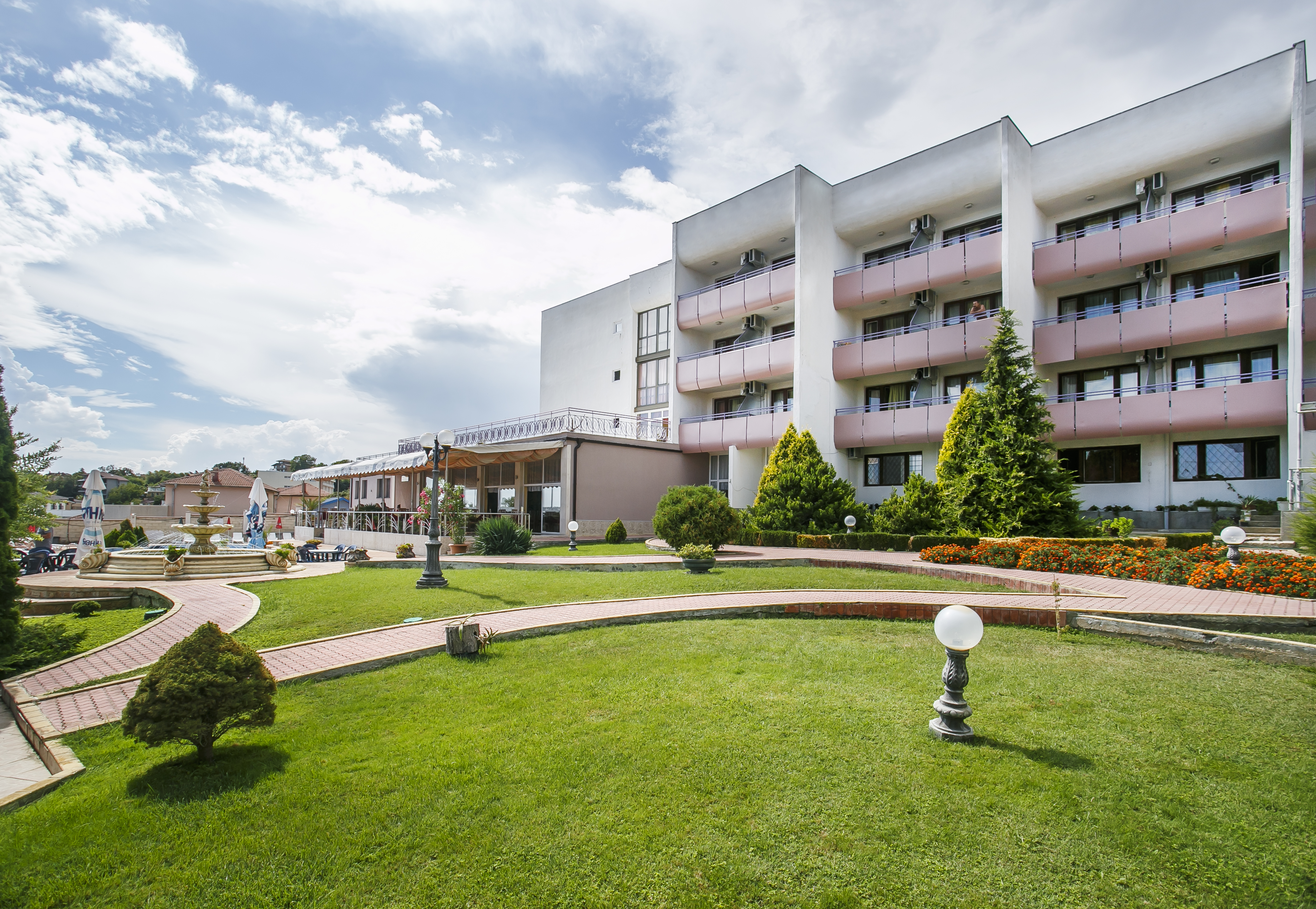 Hotle Fiesta Chaika-Panorama hotela.jpg