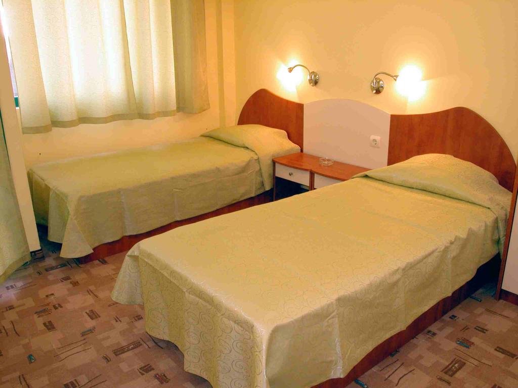 Hotel SIlver-Stanardna soba.jpg