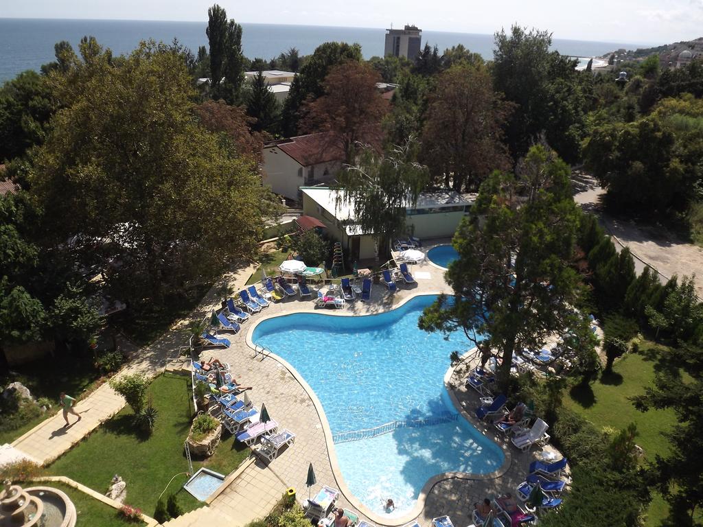 Silver Hotel-Kompleks bazena.jpg