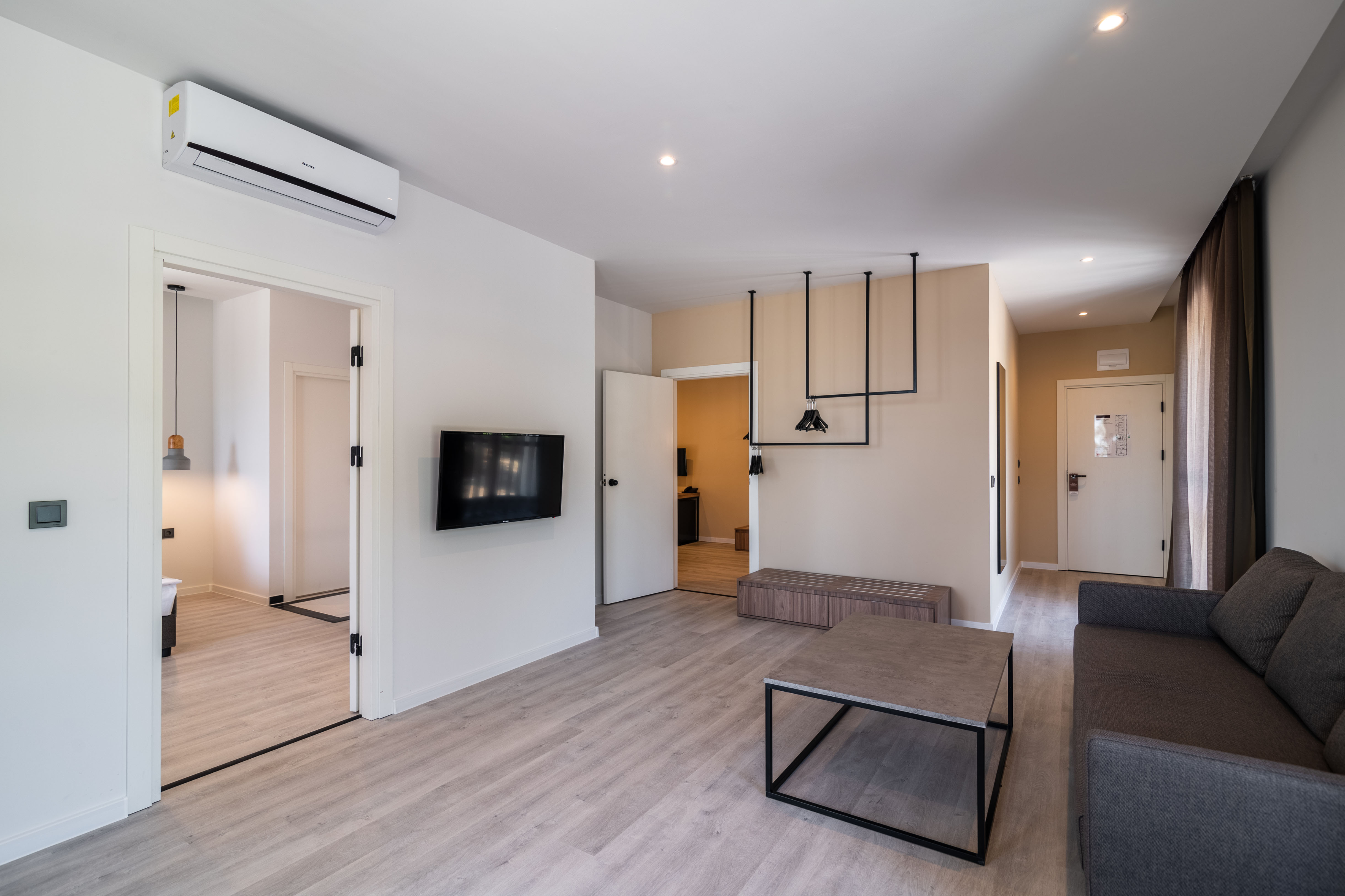 Primorski Hotel-Dvosoban apartman.jpg