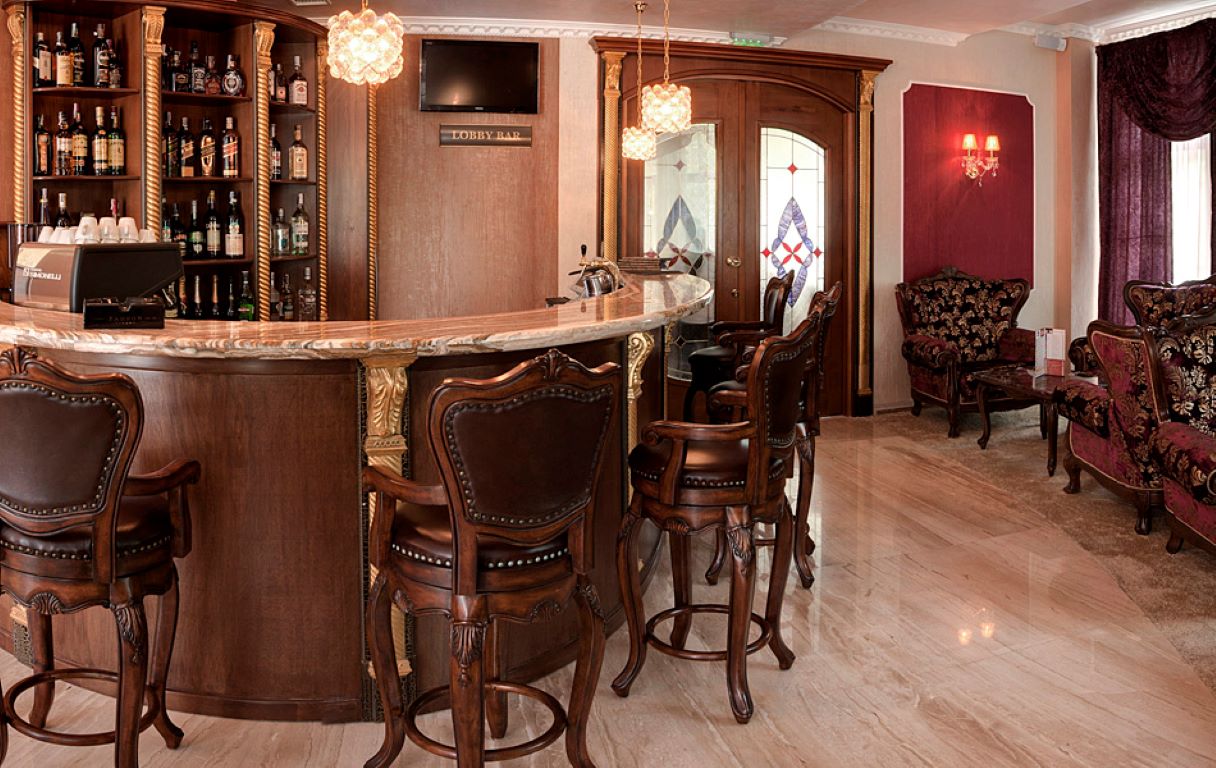 Hotel Kristel-Lobby bar.jpg