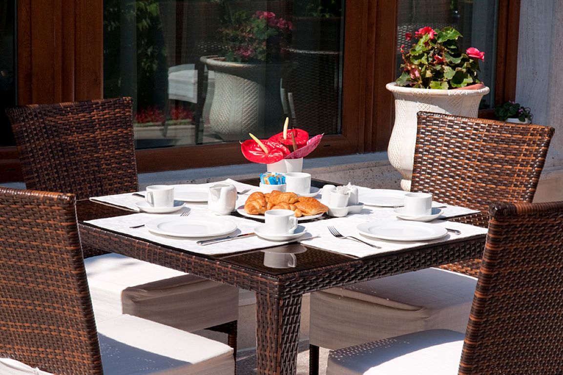Kristel Hotel-Terasa restorana.jpg