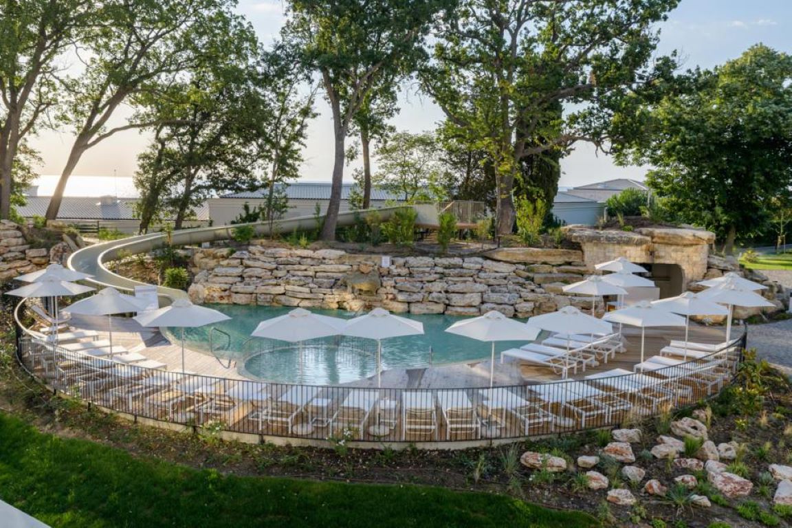 Aquahouse Hotel & Spa-Deciji bazen sa toboganima.jpg