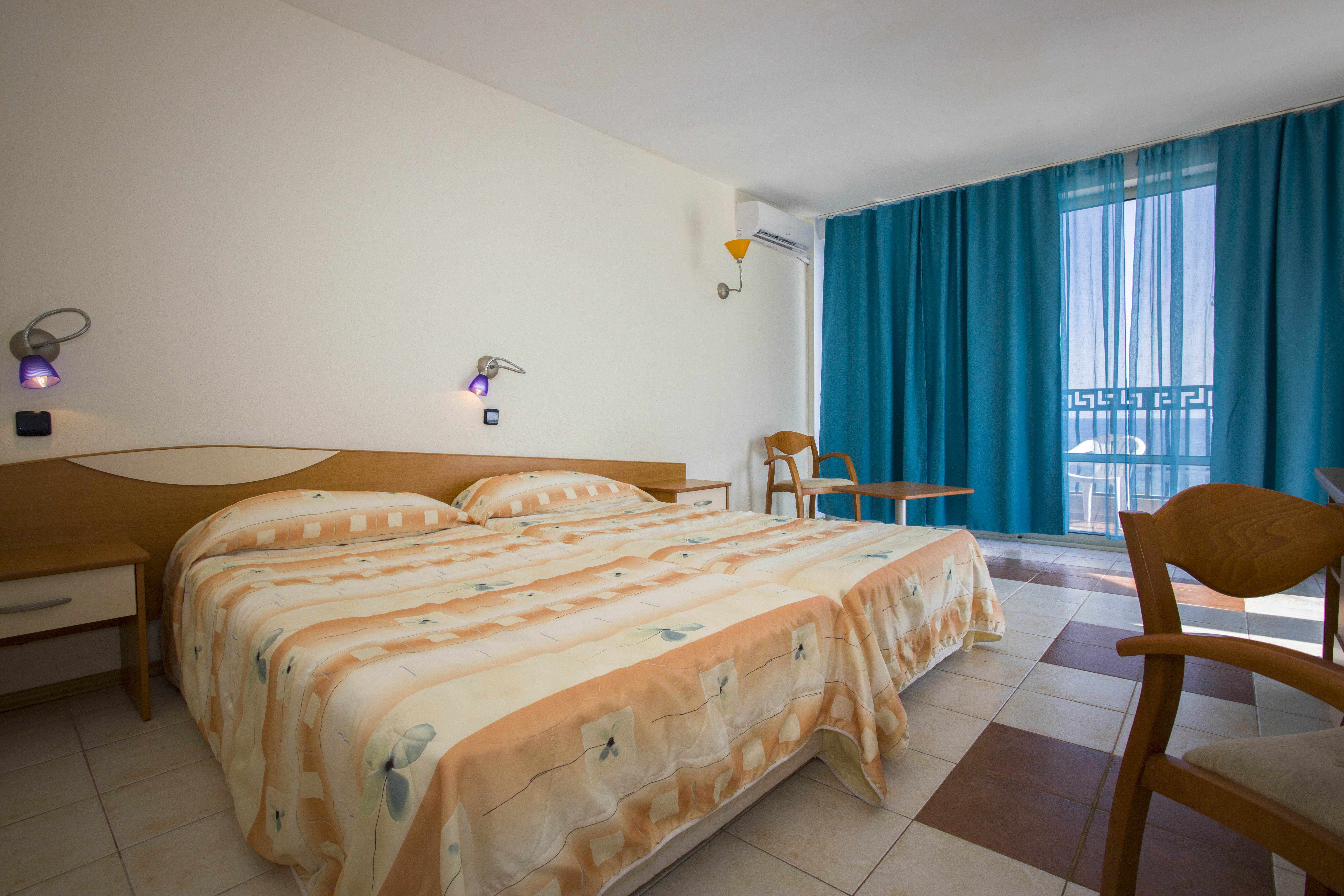 Hotel Royal Bay-Standardna soba.jpg