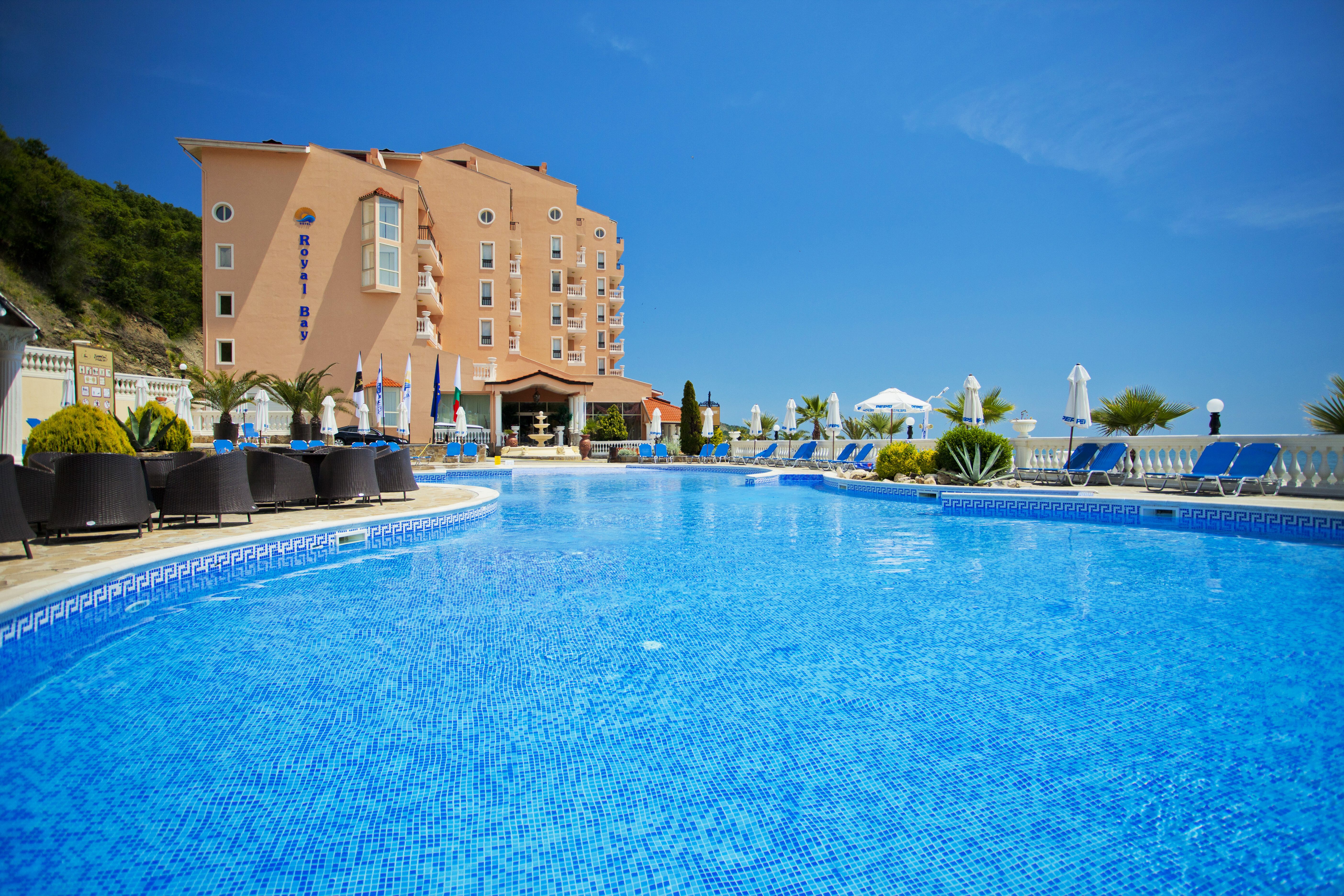 Hotle Royal Bay-Bazen.jpg