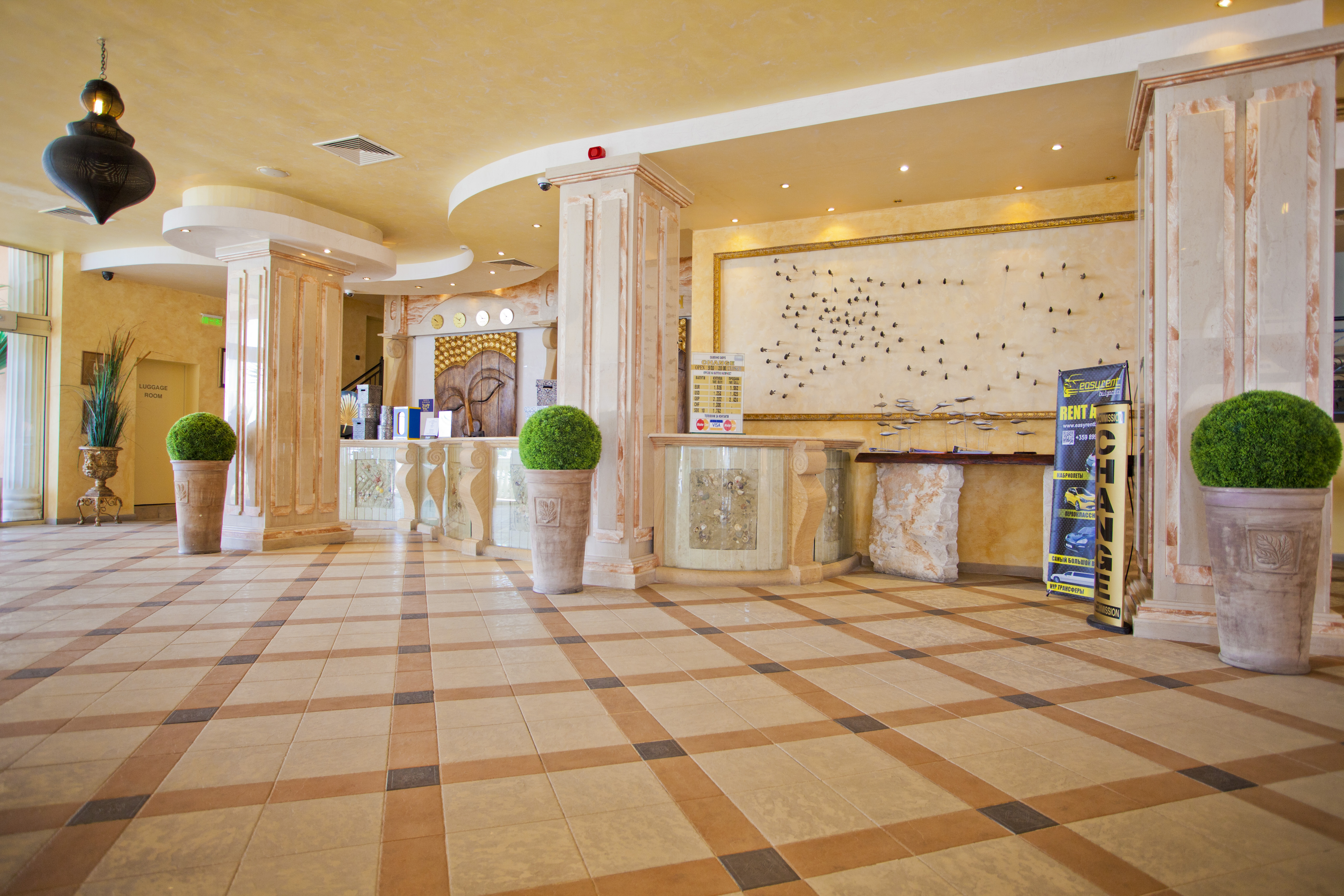 Royal Bay Hotel-Recepcija.JPG