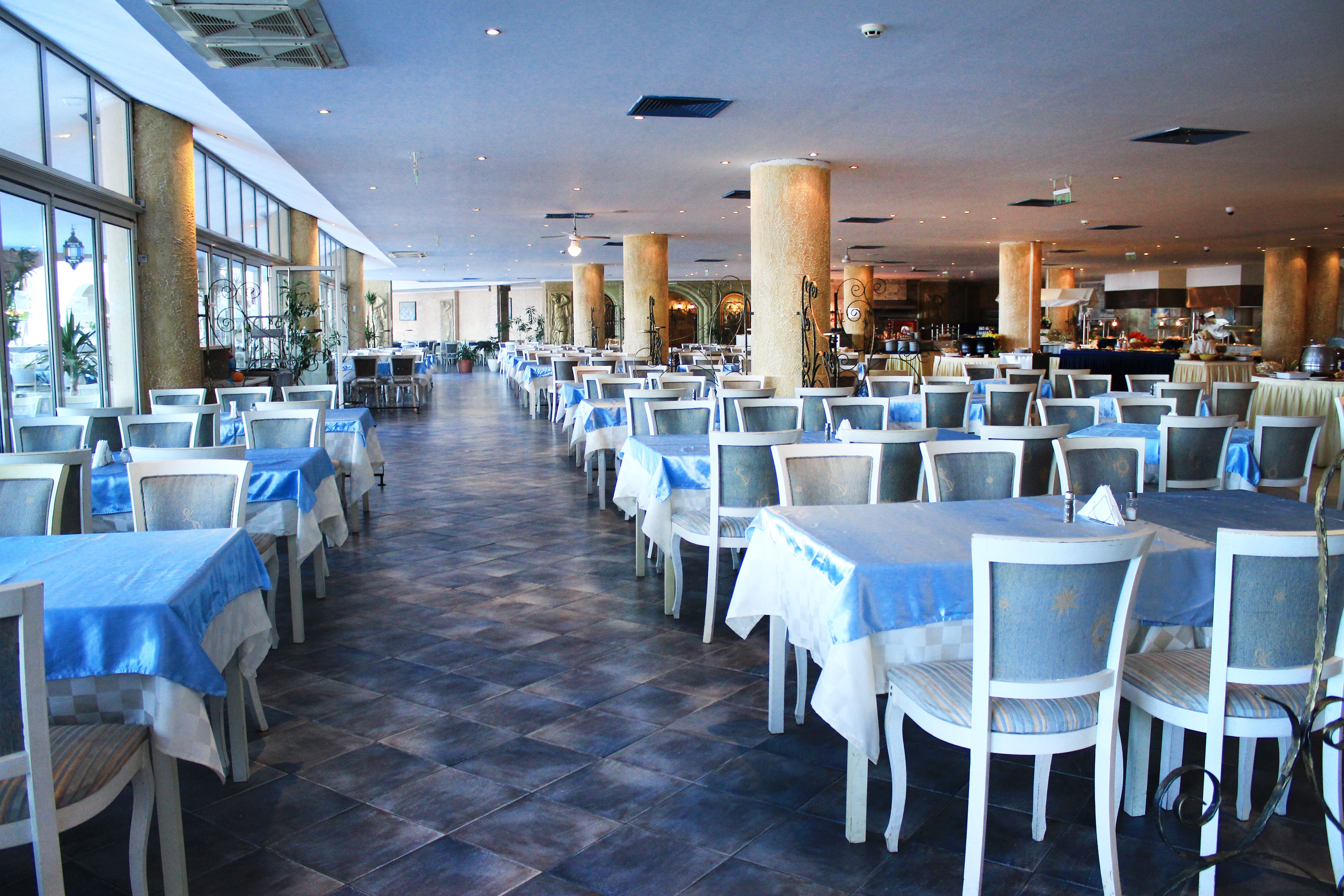 Hotel Royal Park-Restoran.jpg