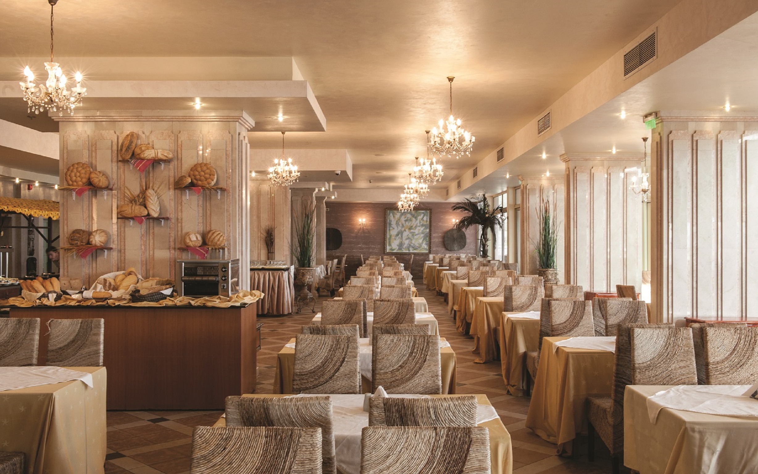 Elenite Villas Hotel-Restoran.jpg