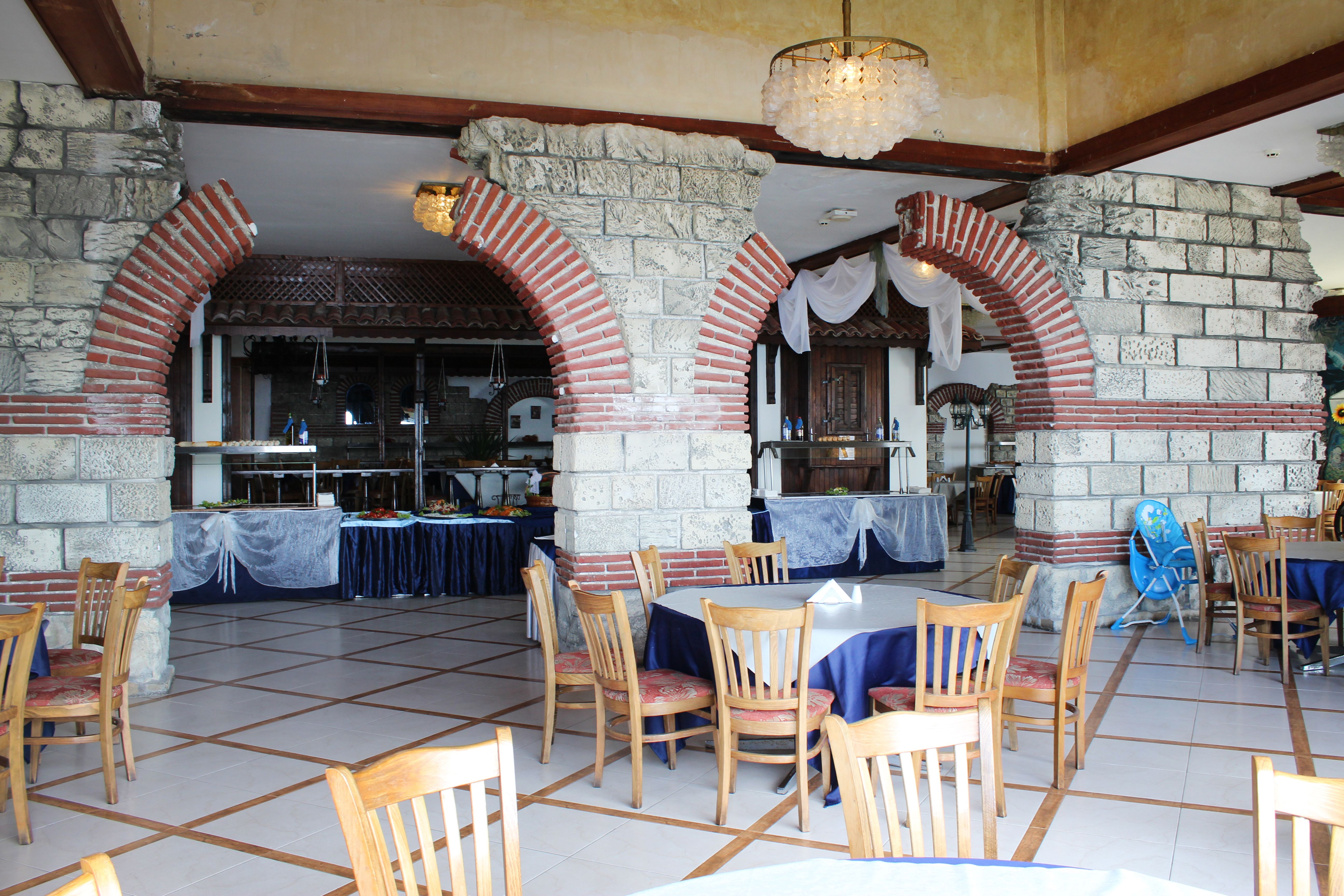 Hotel Elenite Villas-Terasa restorana.jpg