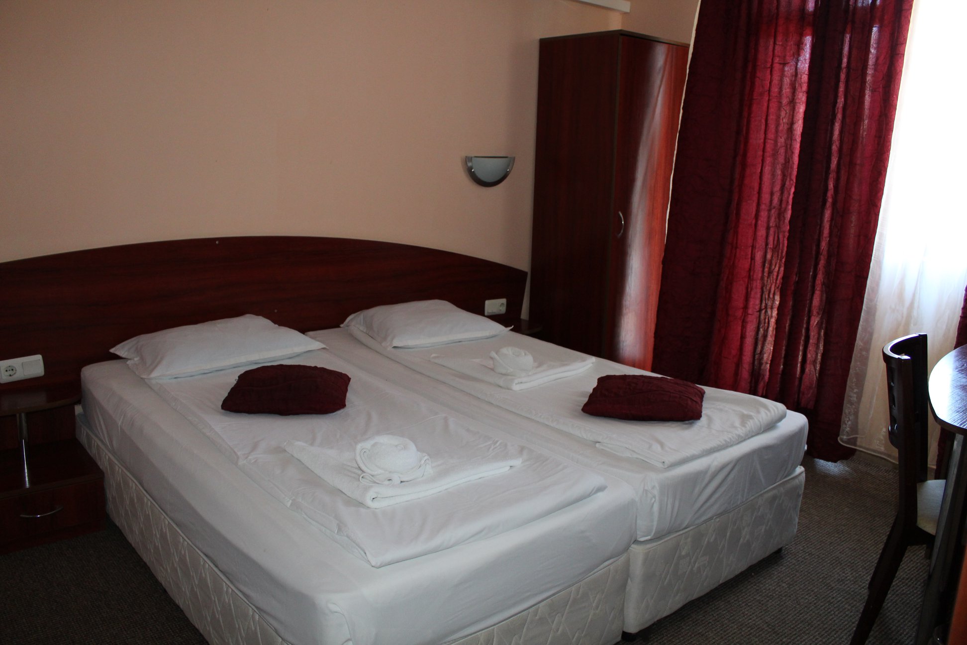 Hotel Guest House Bordo-Standardna soba.jpg