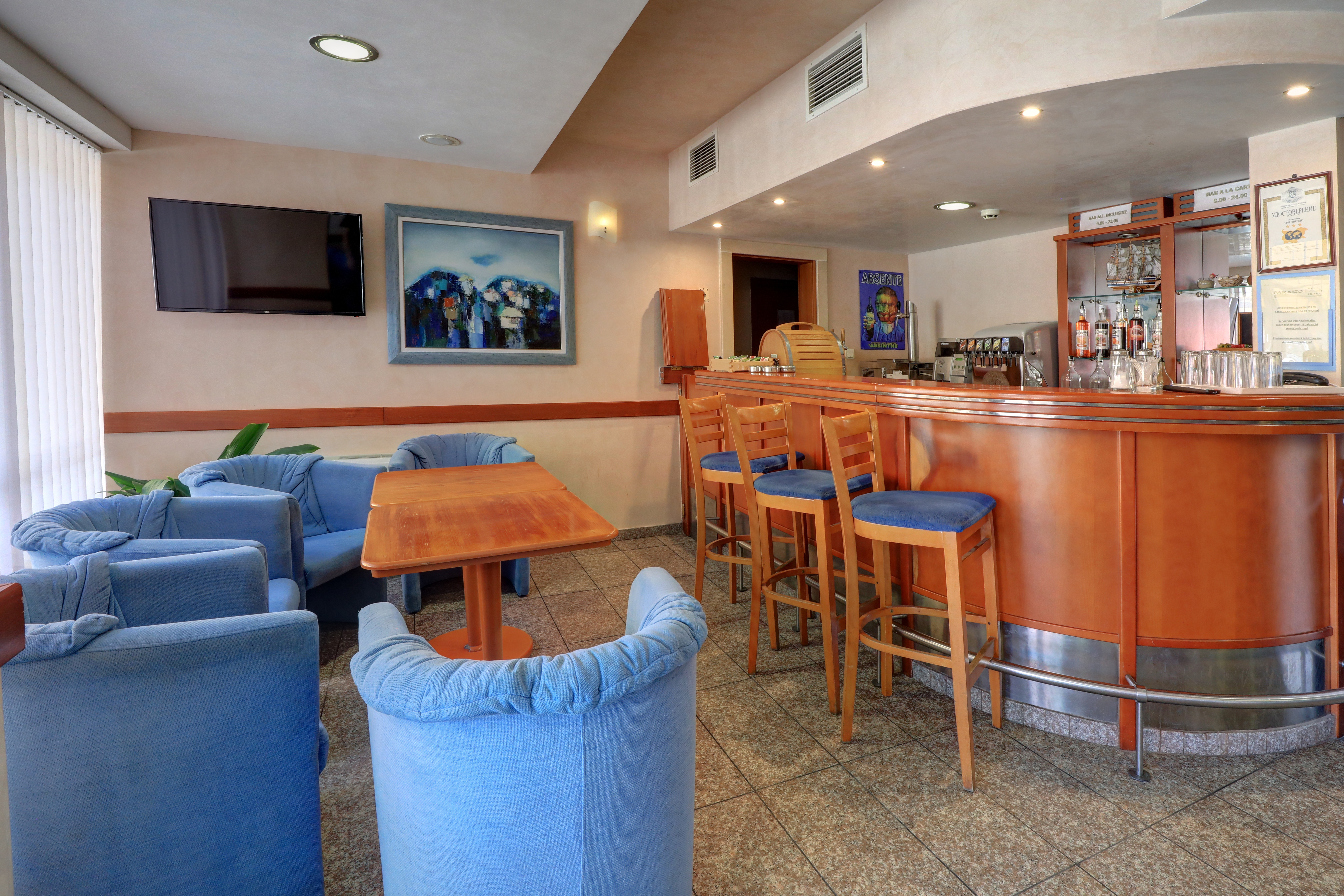 Hotel Paraiso Theopolis-Lobby bar.jpg