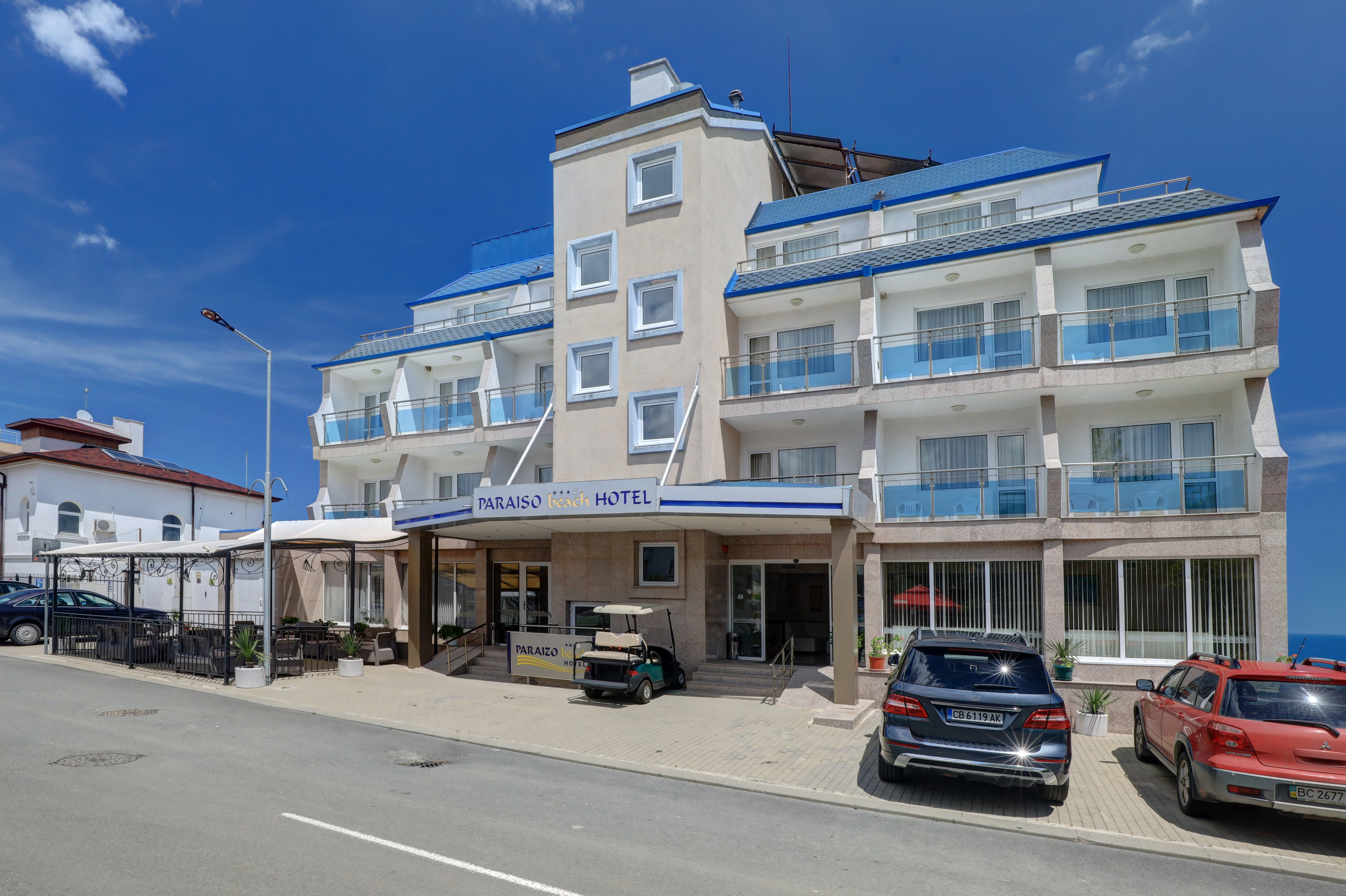Paraiso Theopolis Hotel-Prilaz hotelu.jpg
