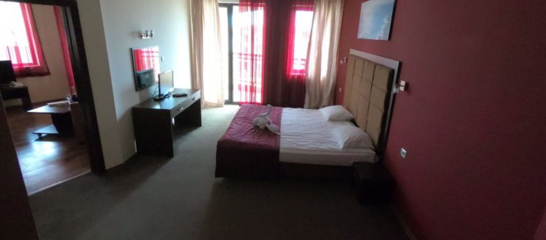 Casablanca Hotel-Deluxe suite.jpg