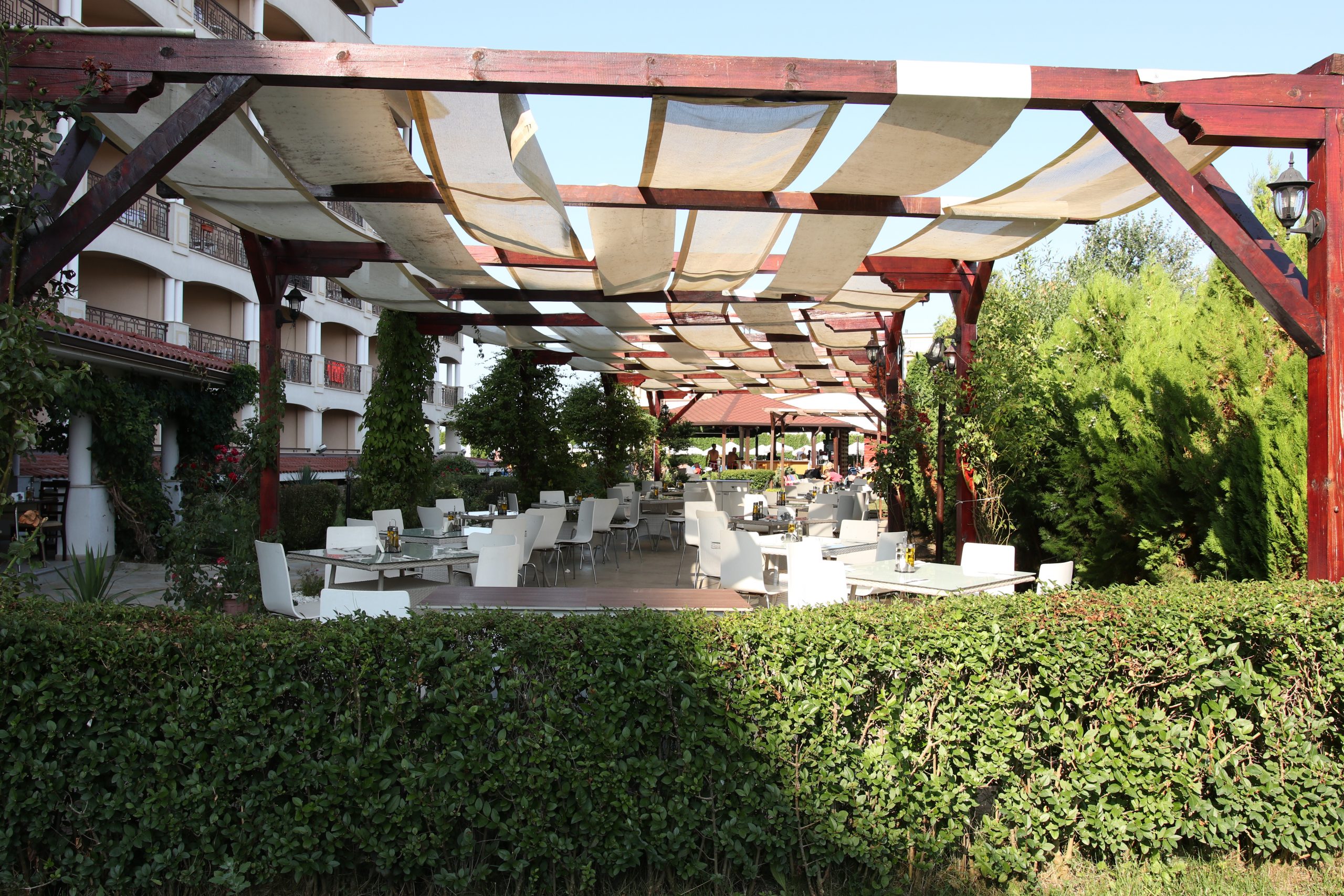 Casablanca Hotel-Terasa restorana.jpg