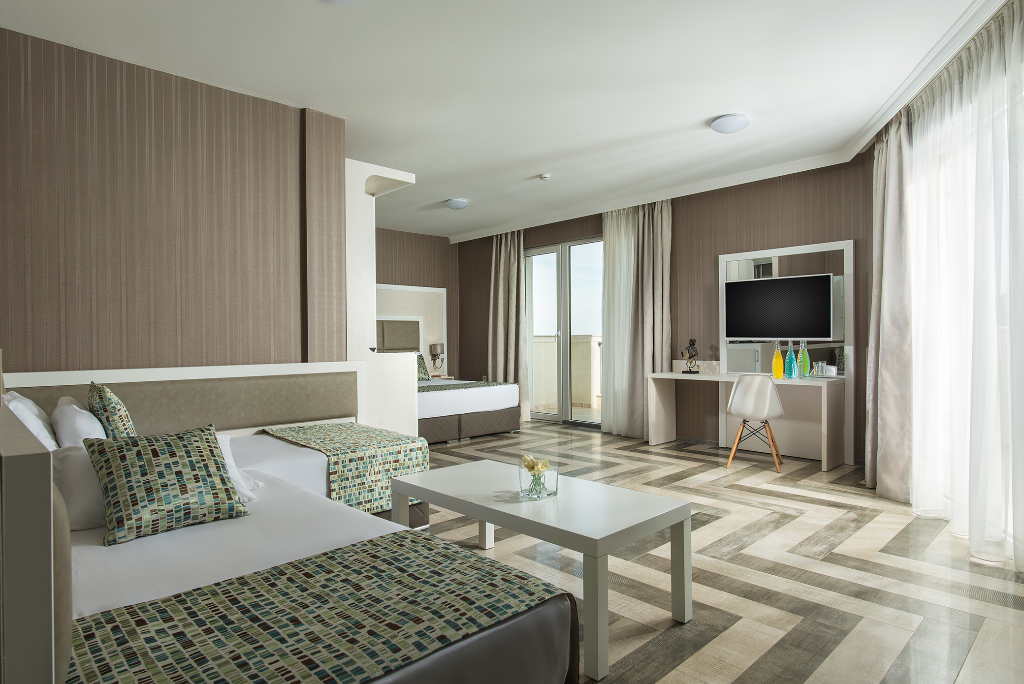 Marina Sands-Deluxe studio pogled more.jpg