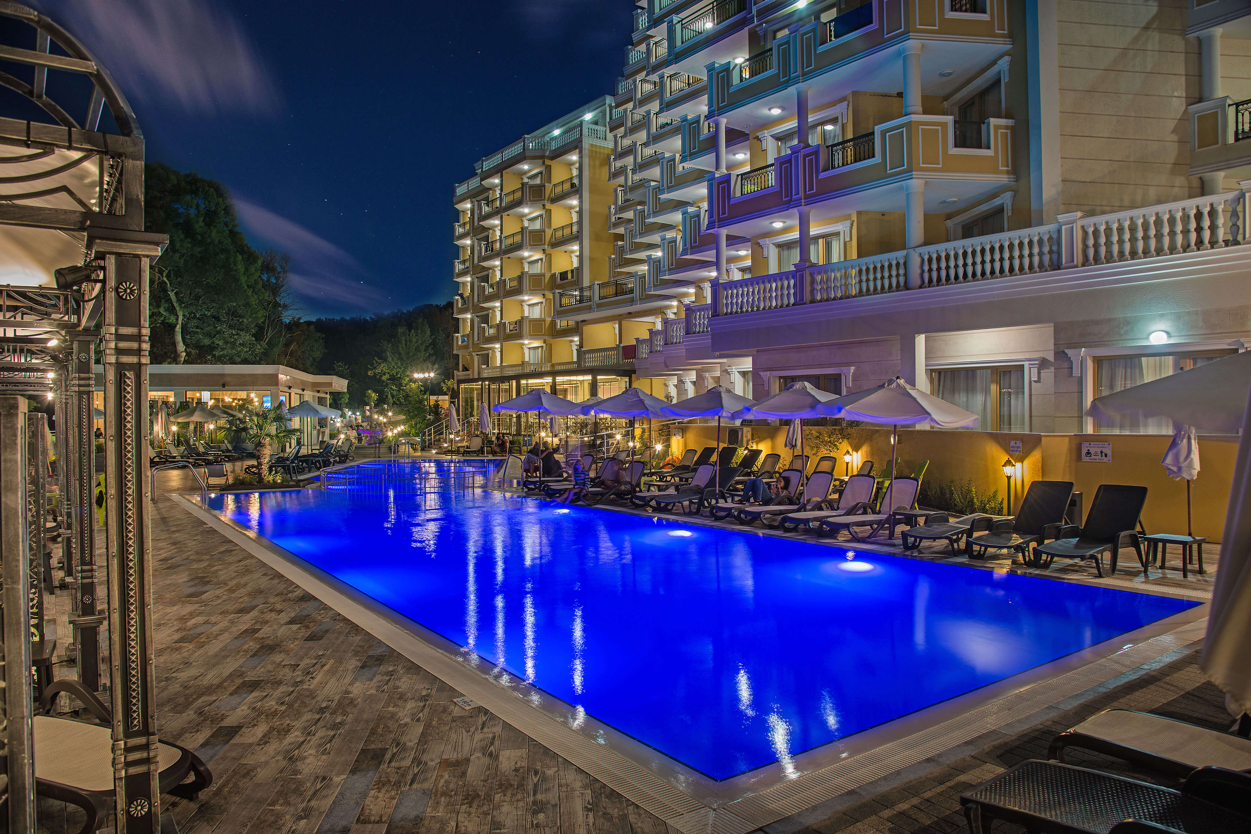 Marina Sands Hotel-Bazen.jpg