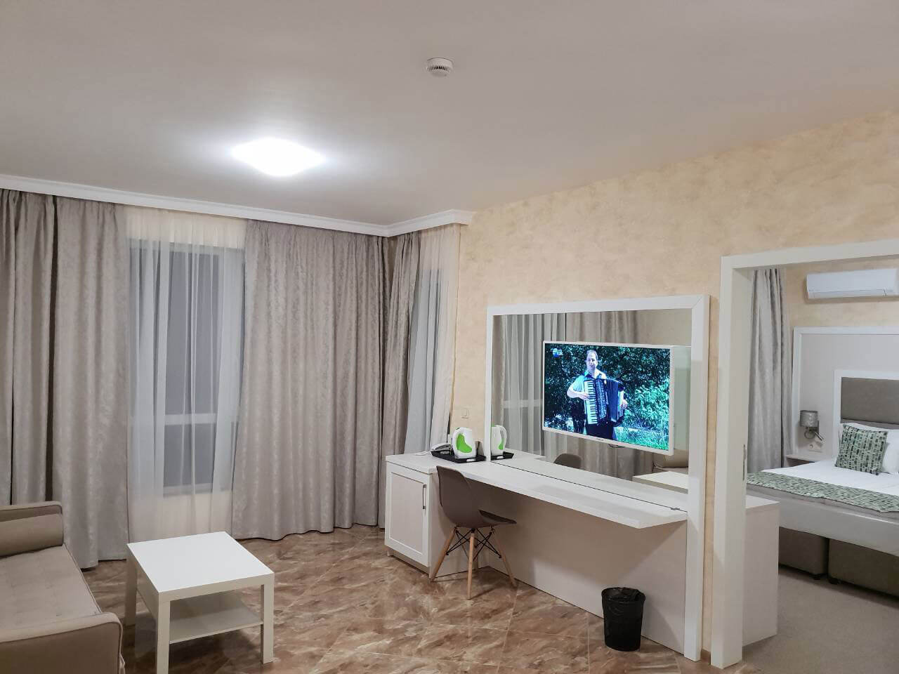 Marina Sands-Luksuzni apartman pogled more.jpg