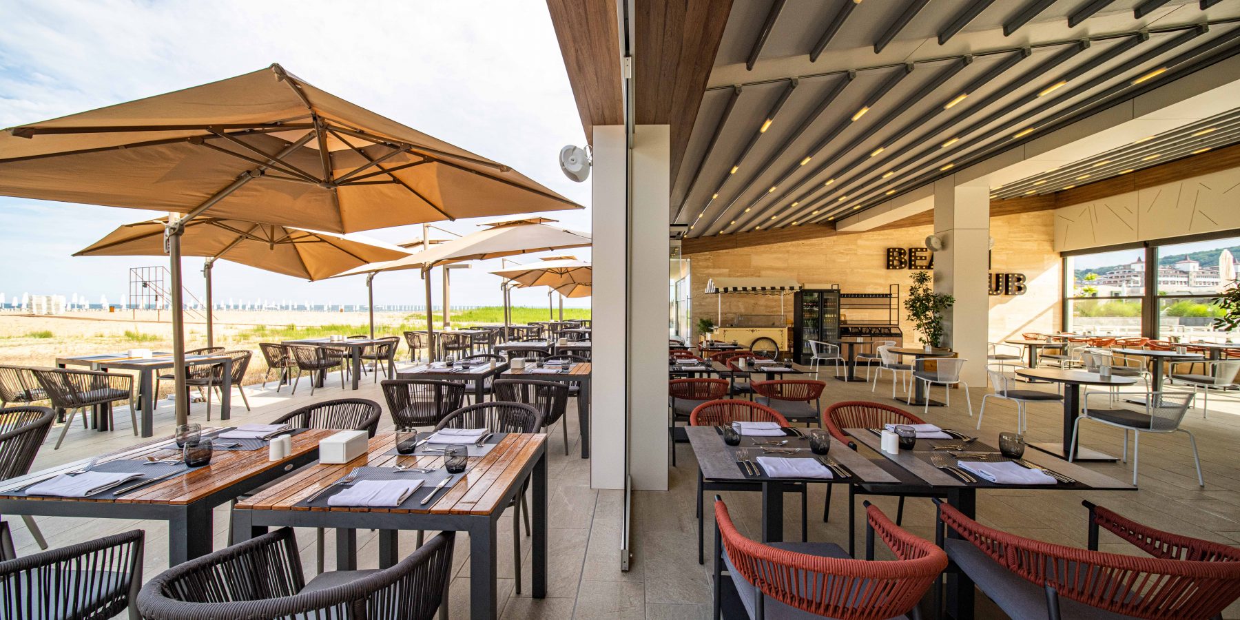 HVD Reina del Mar-Terasa restorana.jpg