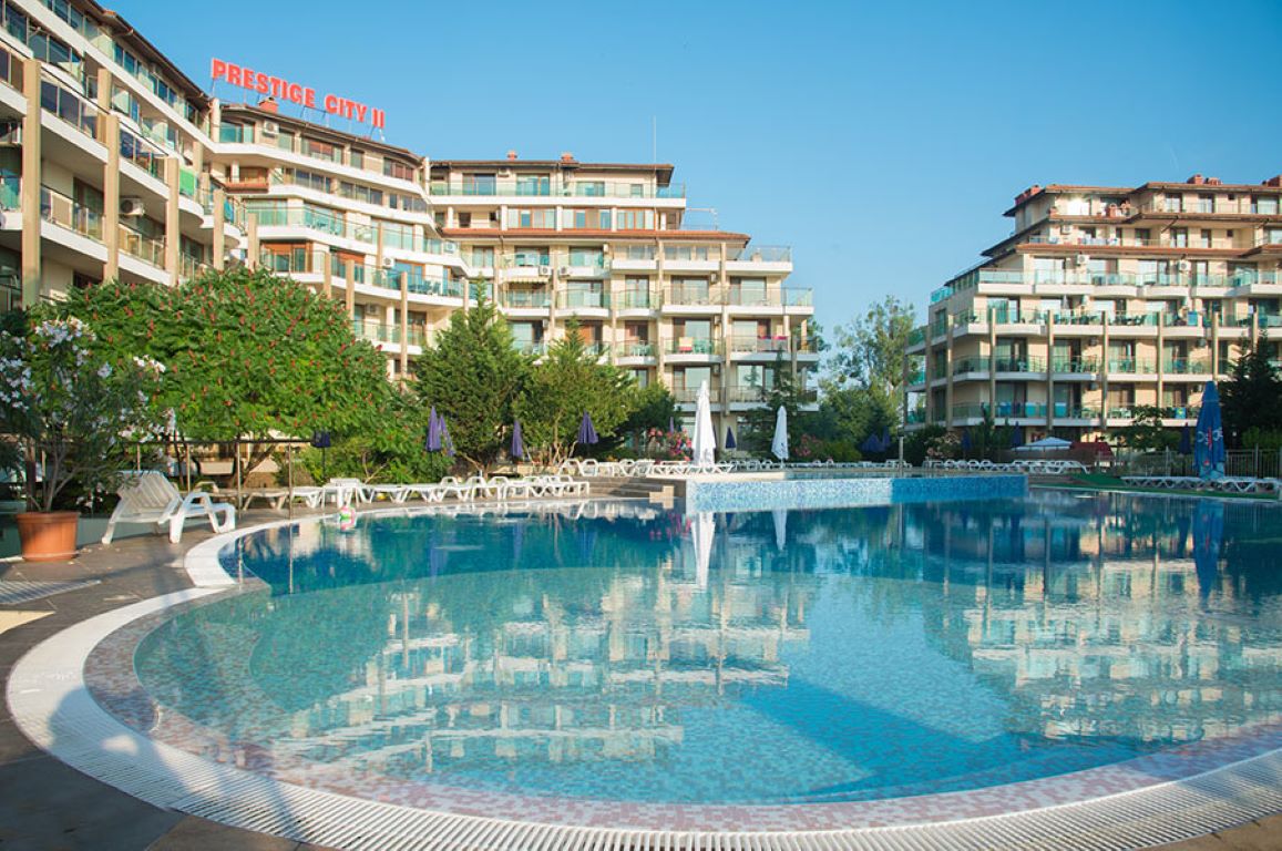 Hotel Prestige City II-Bazen.jpg