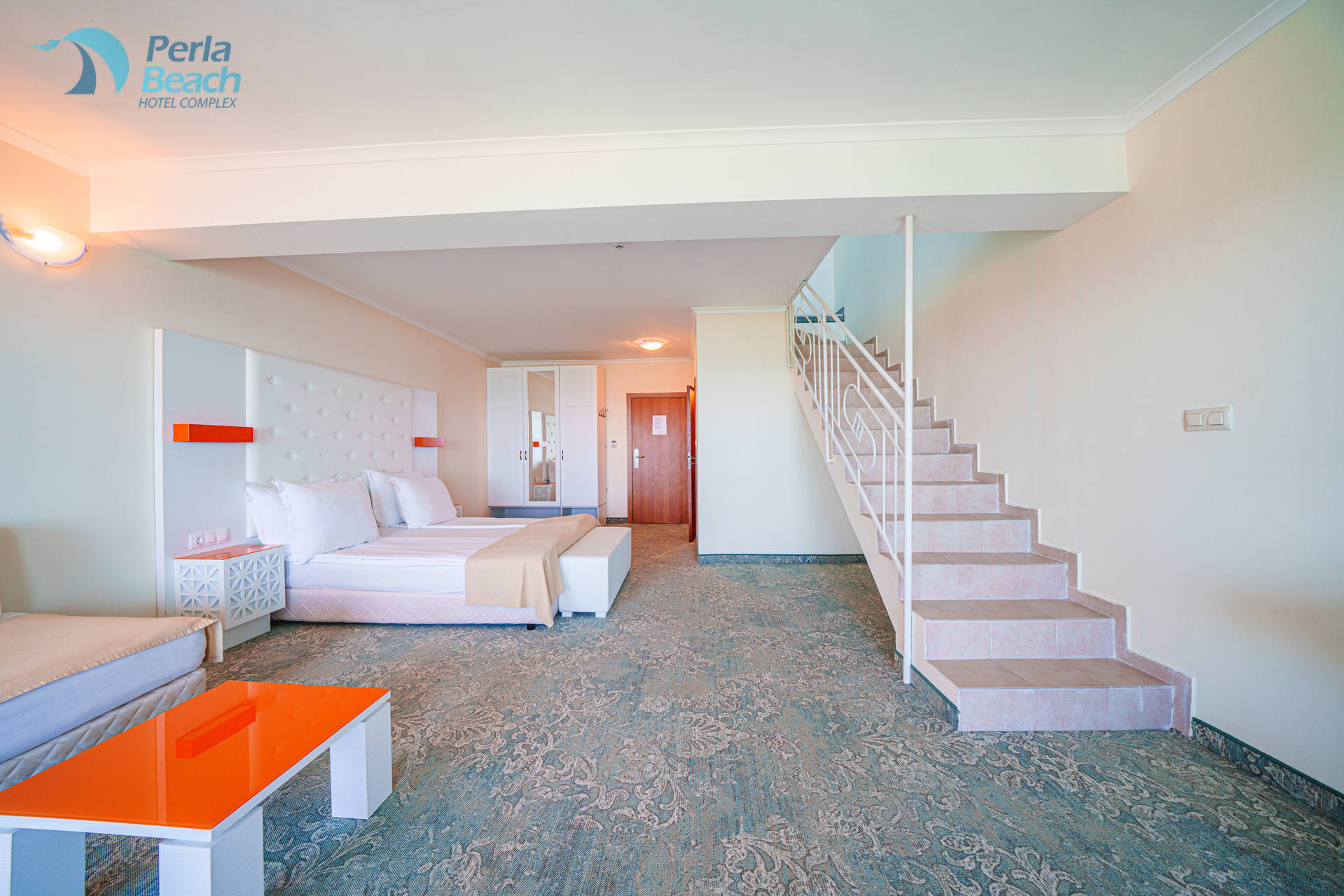 Hotel Perla Beach-Maisonette.jpg