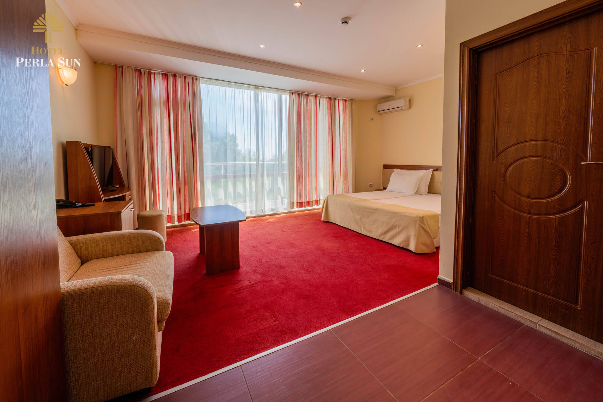 Perla Sun Hotel-Studio.jpg