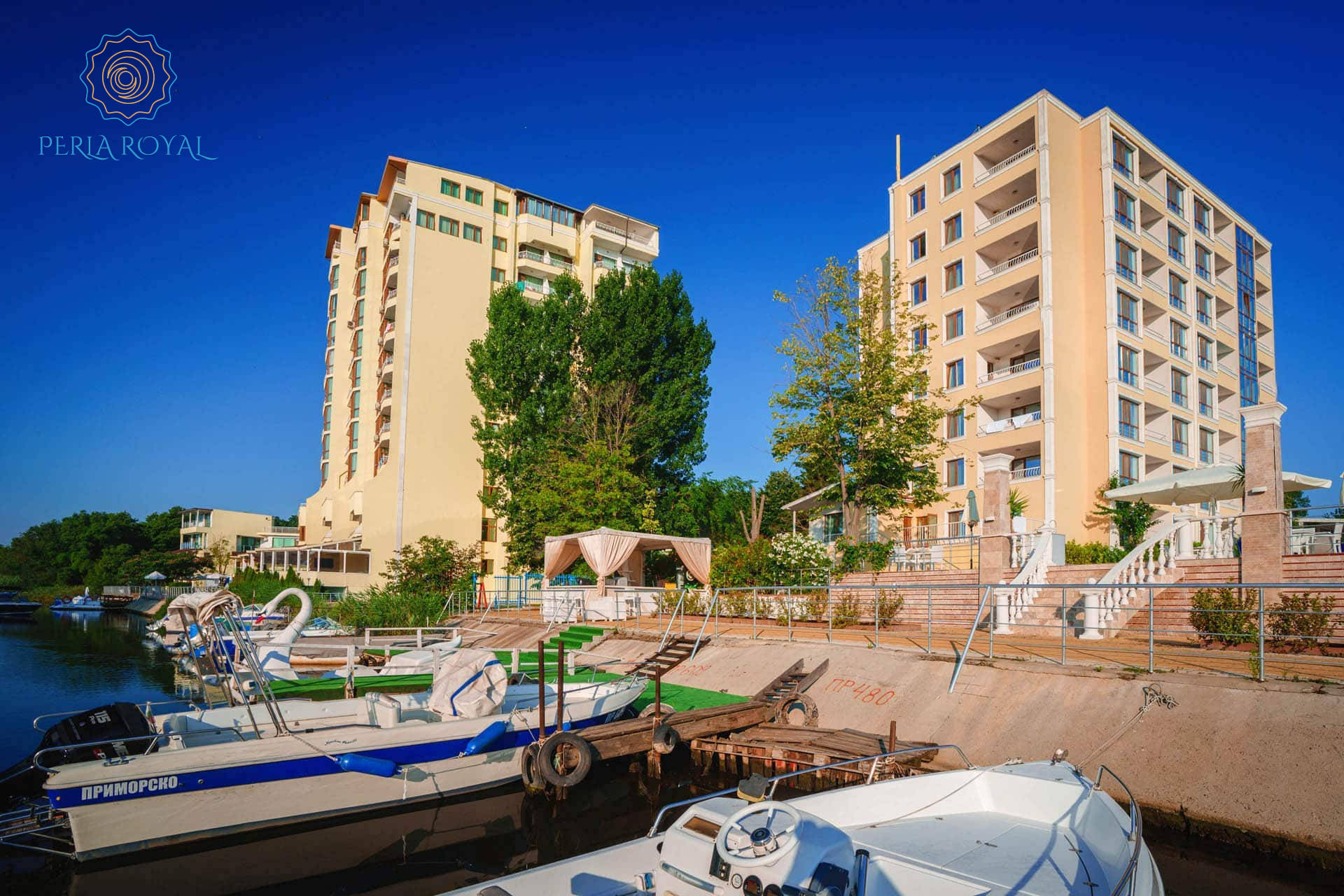Perla Royal Hotel-Spoljasnji izgled.jpg