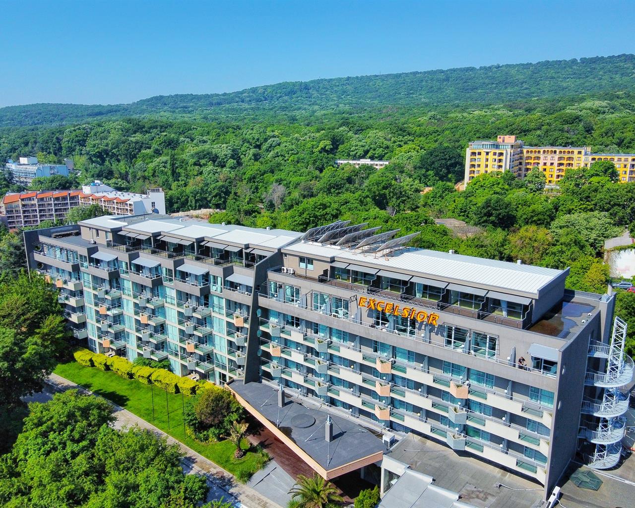 Exelsior GS Hotel-Okruzenje hotela.jpg