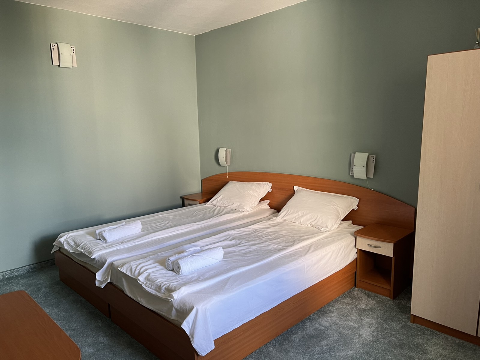 Hotel Saga-Standardna soba.jpg