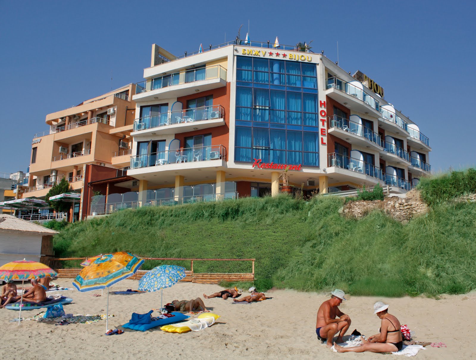 Biju Hotel-Plaza.jpg