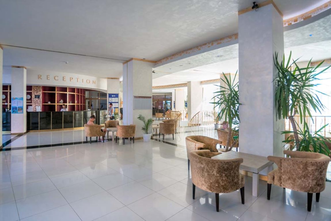 Primorsko Del Sol Hotel-Recepcija.jpg