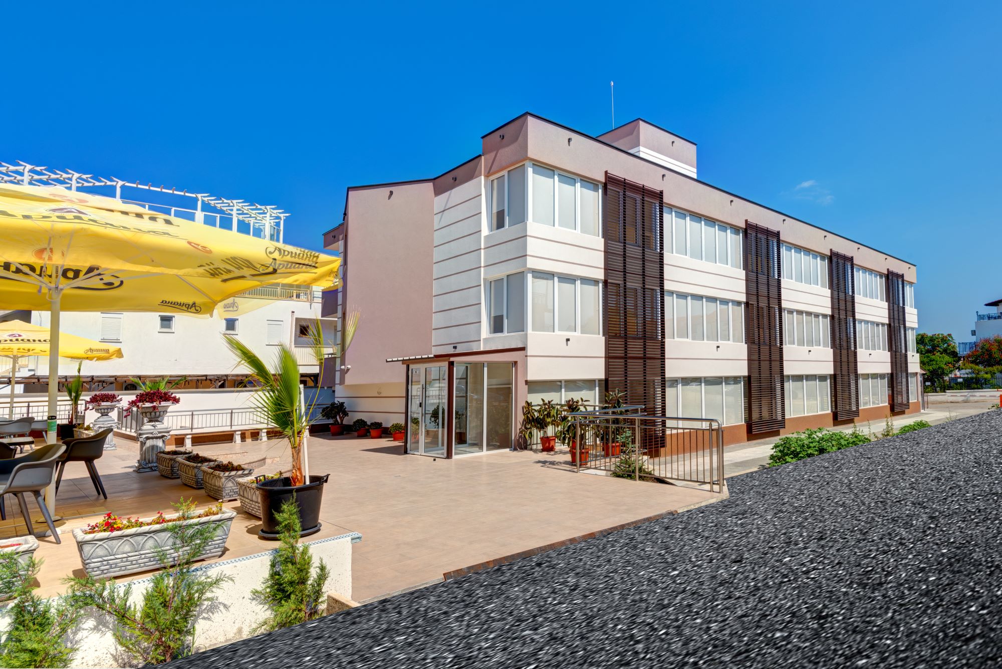 Hotel Sunny Sozopol-Nova zgrada.jpg