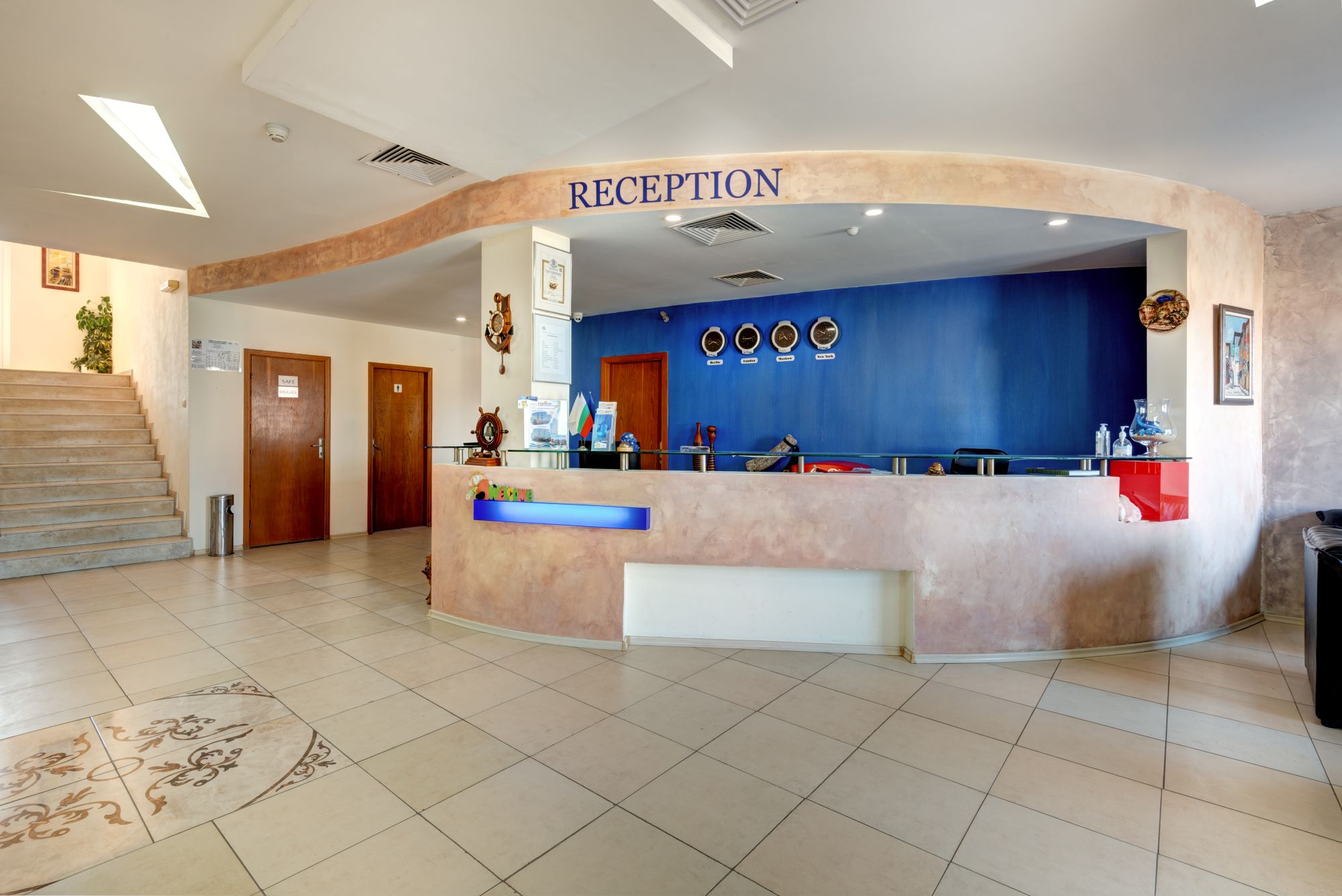 Hotel Sunny Sozopol-Recepcija.jpg