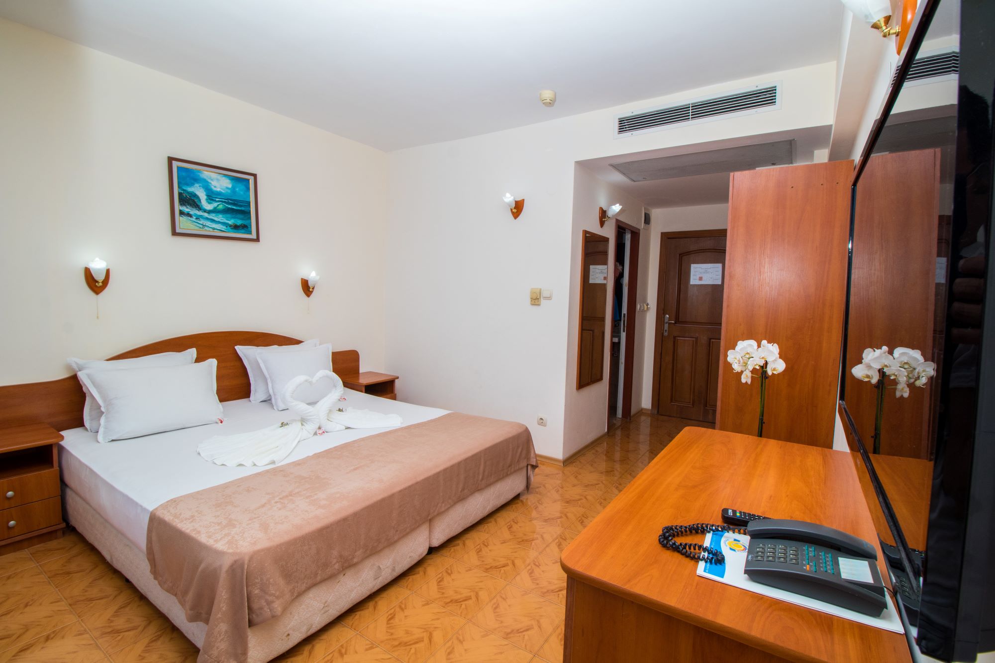 Sunny Sozopol Hotel-Standardna soba.jpg